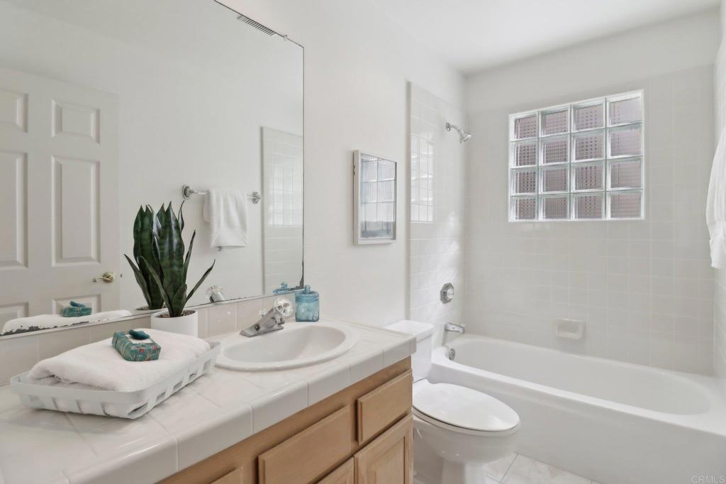 3309 Caminito Cabo Viejo