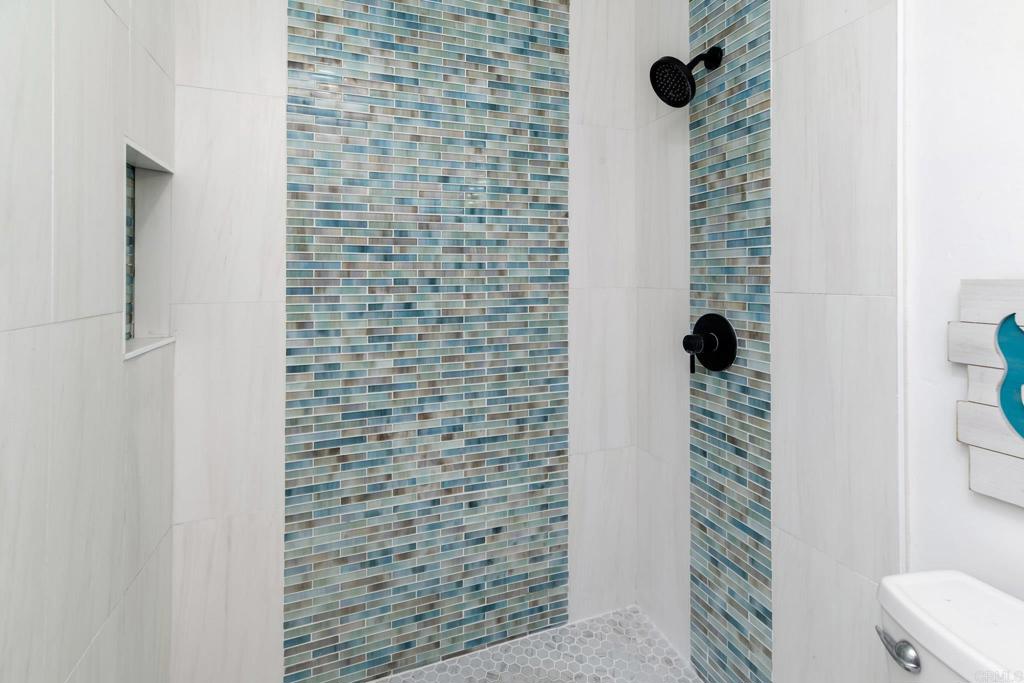 7335 Alicante Road C