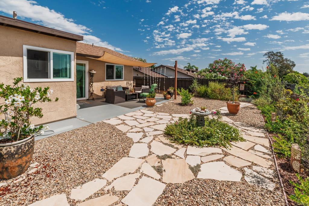 4543 Beverly Glen Drive