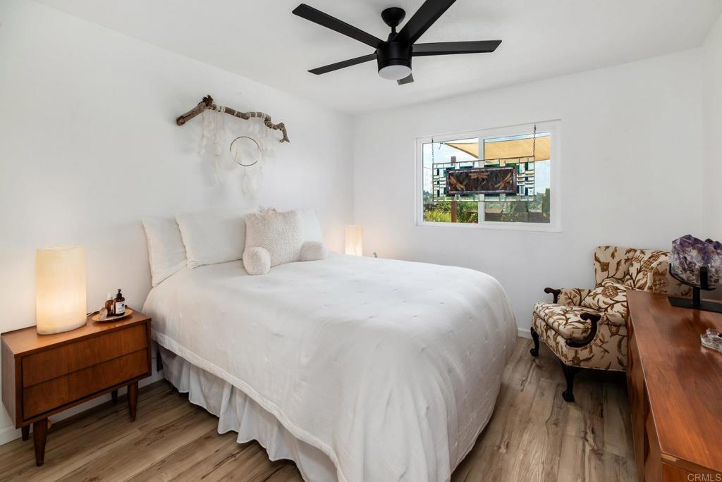 4543 Beverly Glen Drive