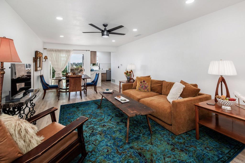 4543 Beverly Glen Drive