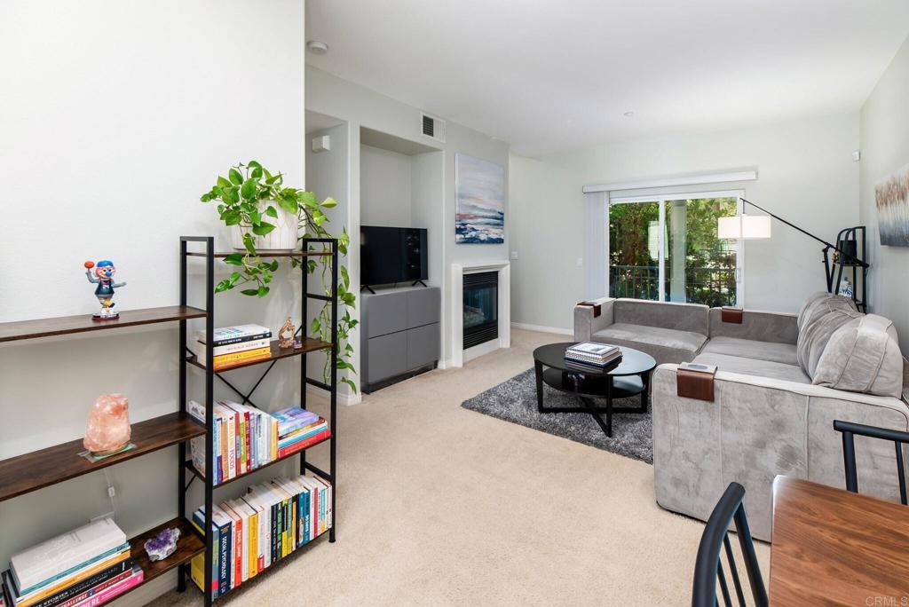 4368 Nautilus Way 3