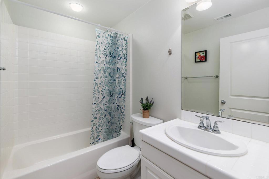 4368 Nautilus Way 3