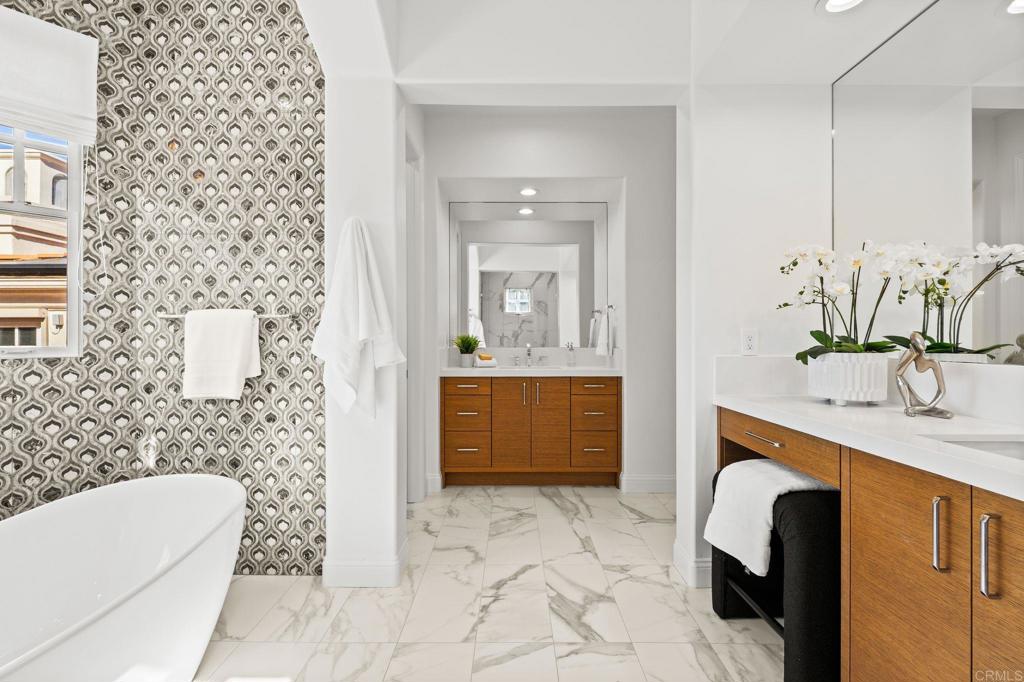 3376 Calle Tres Vistas