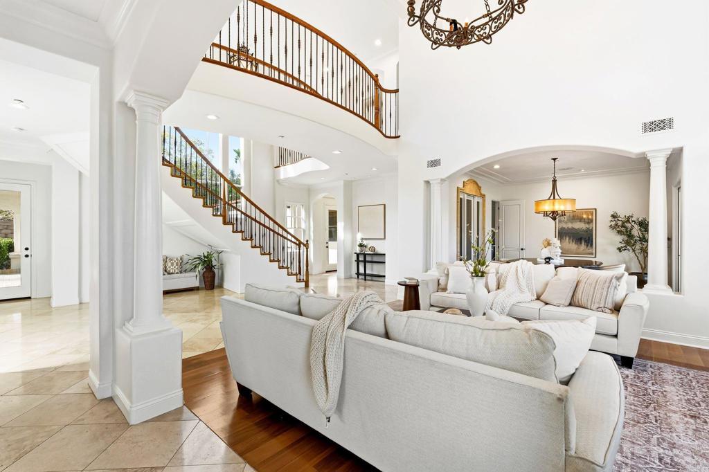 3376 Calle Tres Vistas