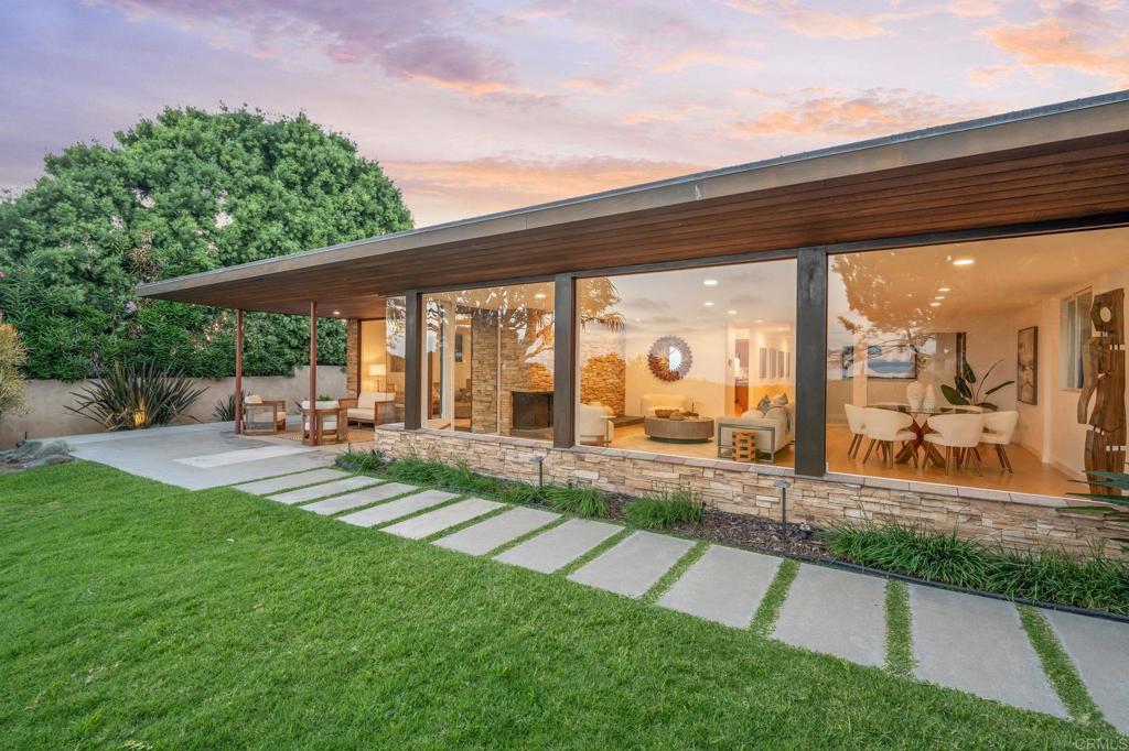 280 Torrey Pines Terrace
