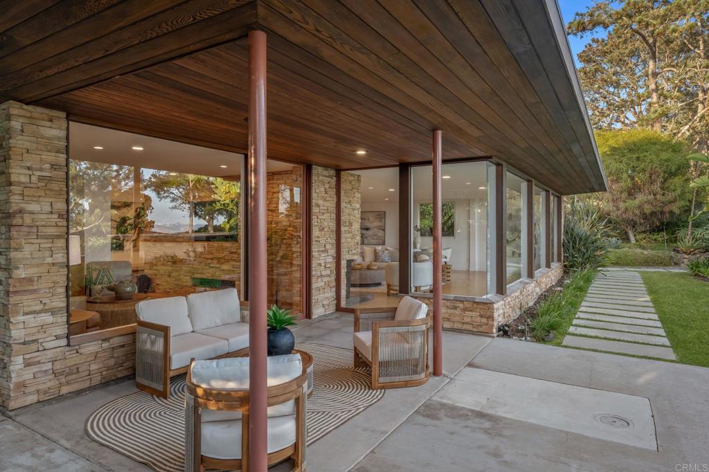 280 Torrey Pines Terrace