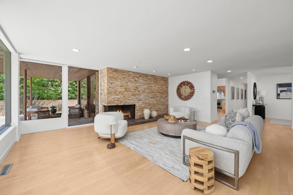 280 Torrey Pines Terrace