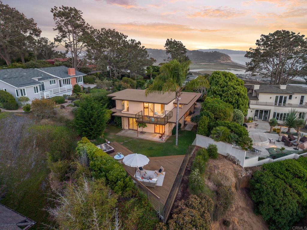 280 Torrey Pines Terrace