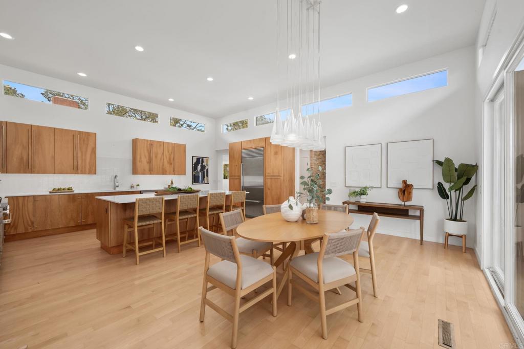 280 Torrey Pines Terrace