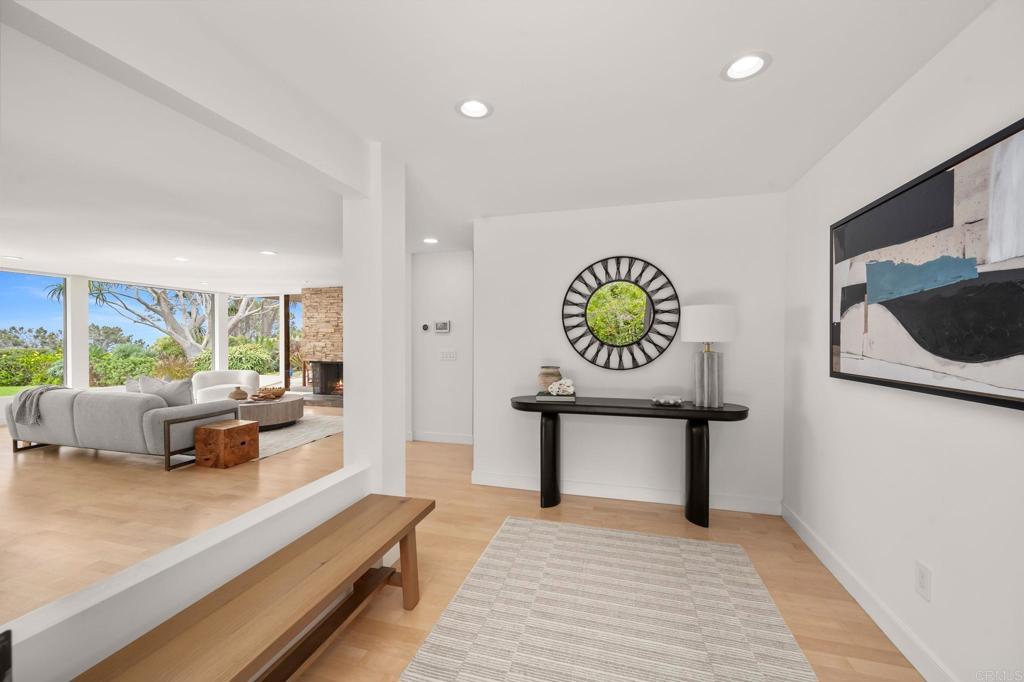 280 Torrey Pines Terrace