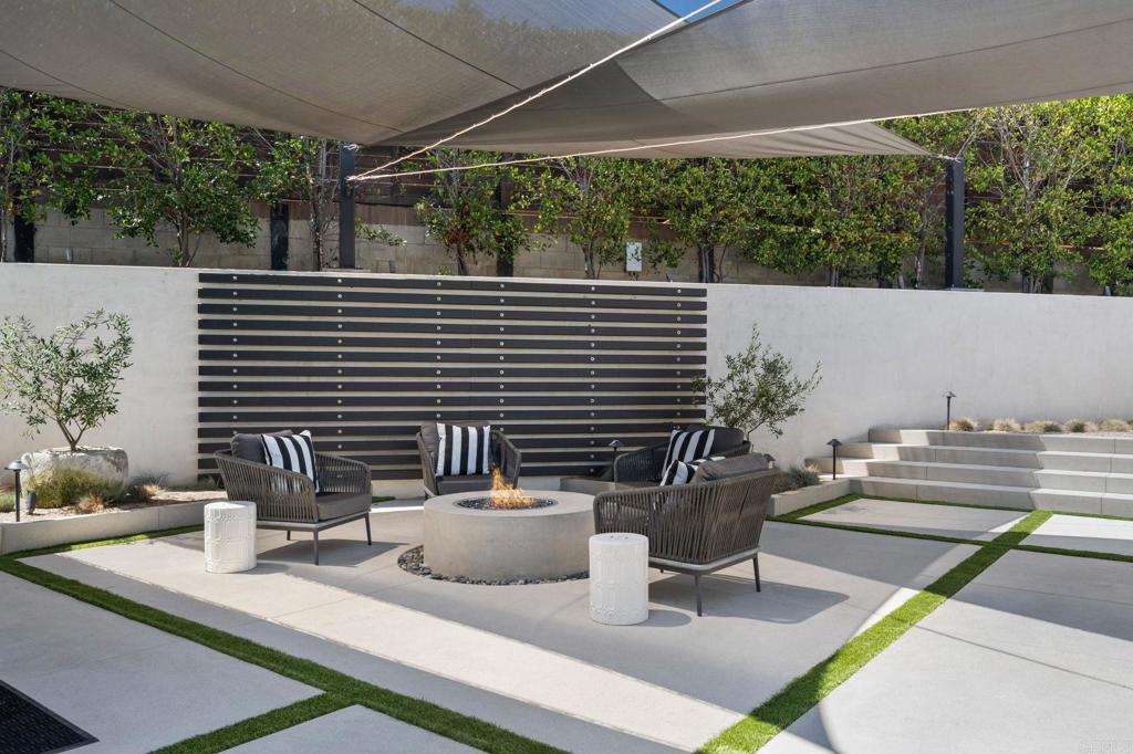 141 W Leucadia Blvd