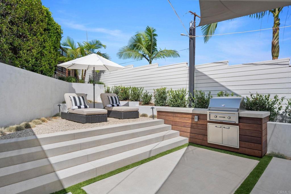 141 W Leucadia Blvd