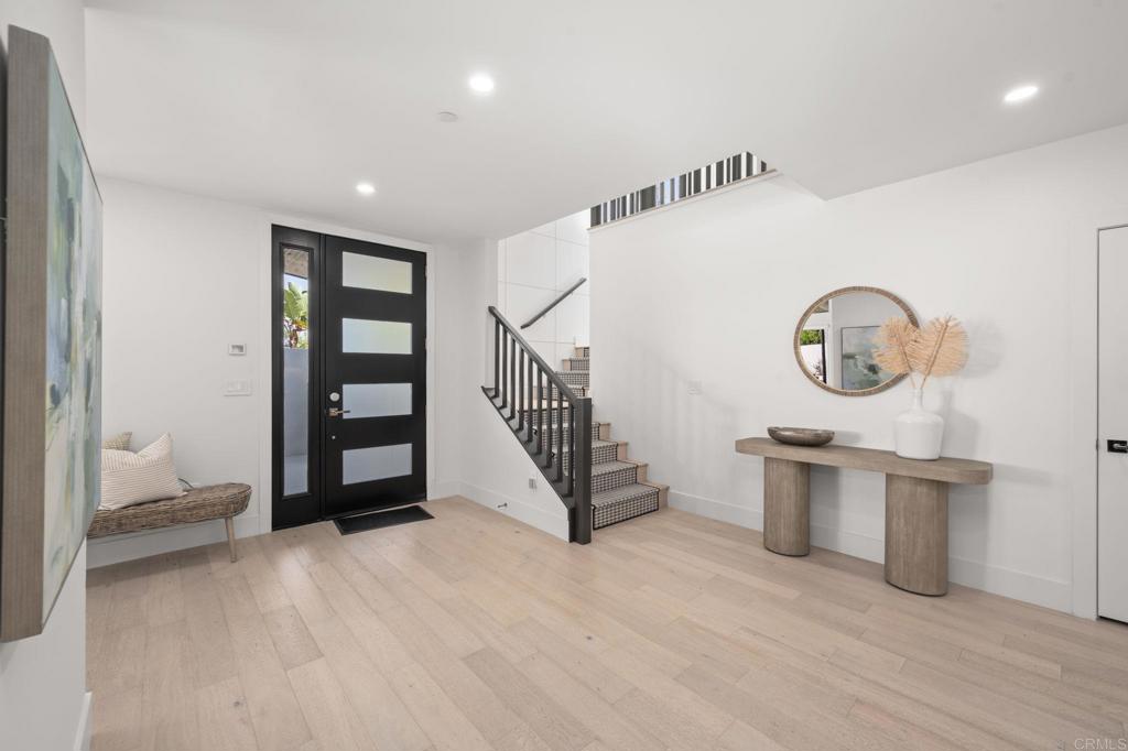 141 W Leucadia Blvd