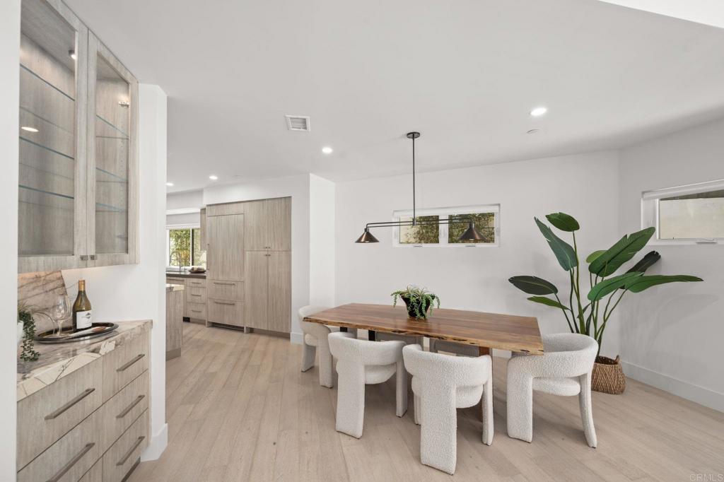 141 W Leucadia Blvd