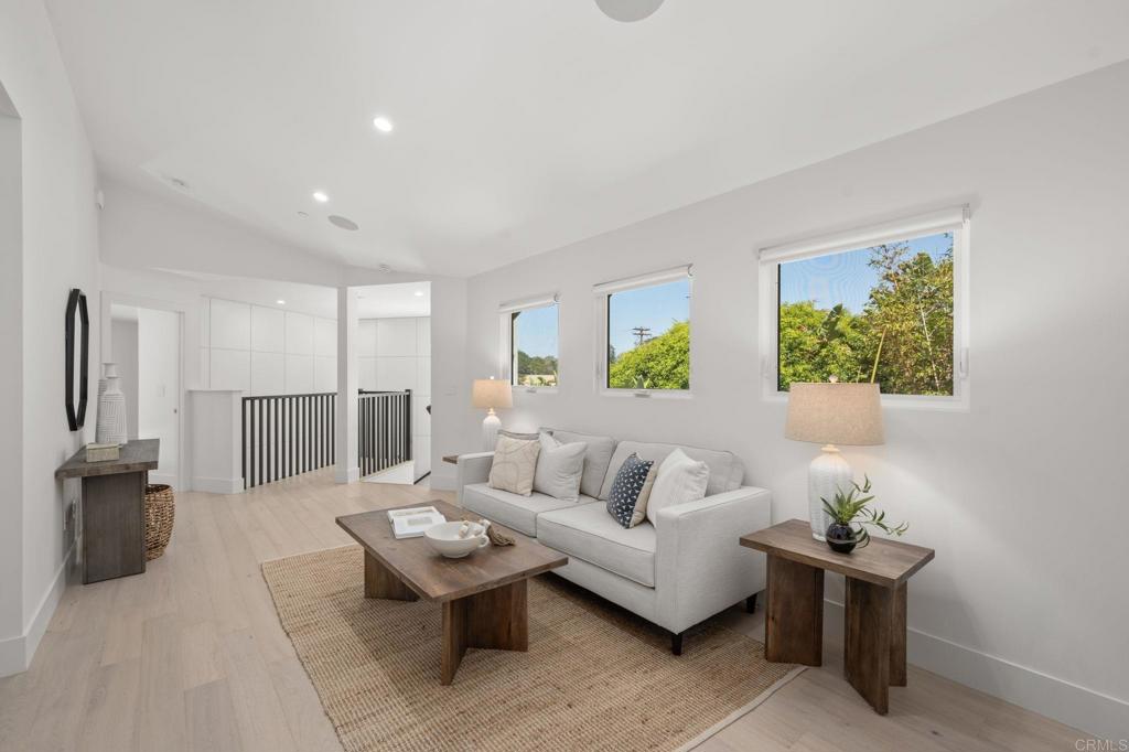 141 W Leucadia Blvd