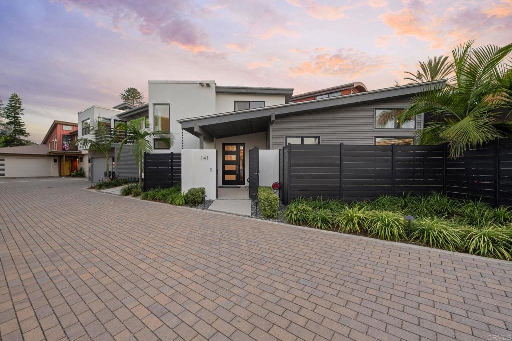 141 W Leucadia Blvd