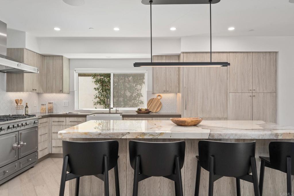 141 W Leucadia Blvd