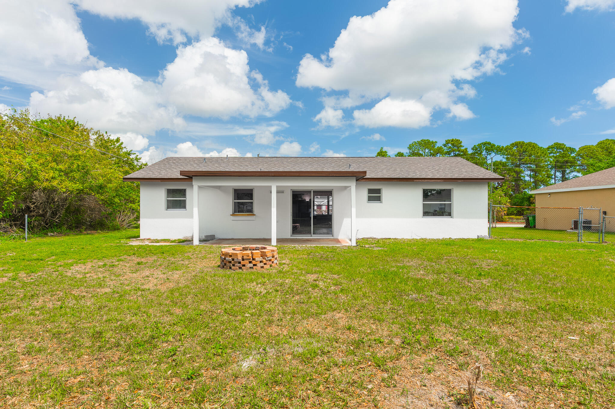 550 SW Prima Vista Boulevard, Port St. Lucie