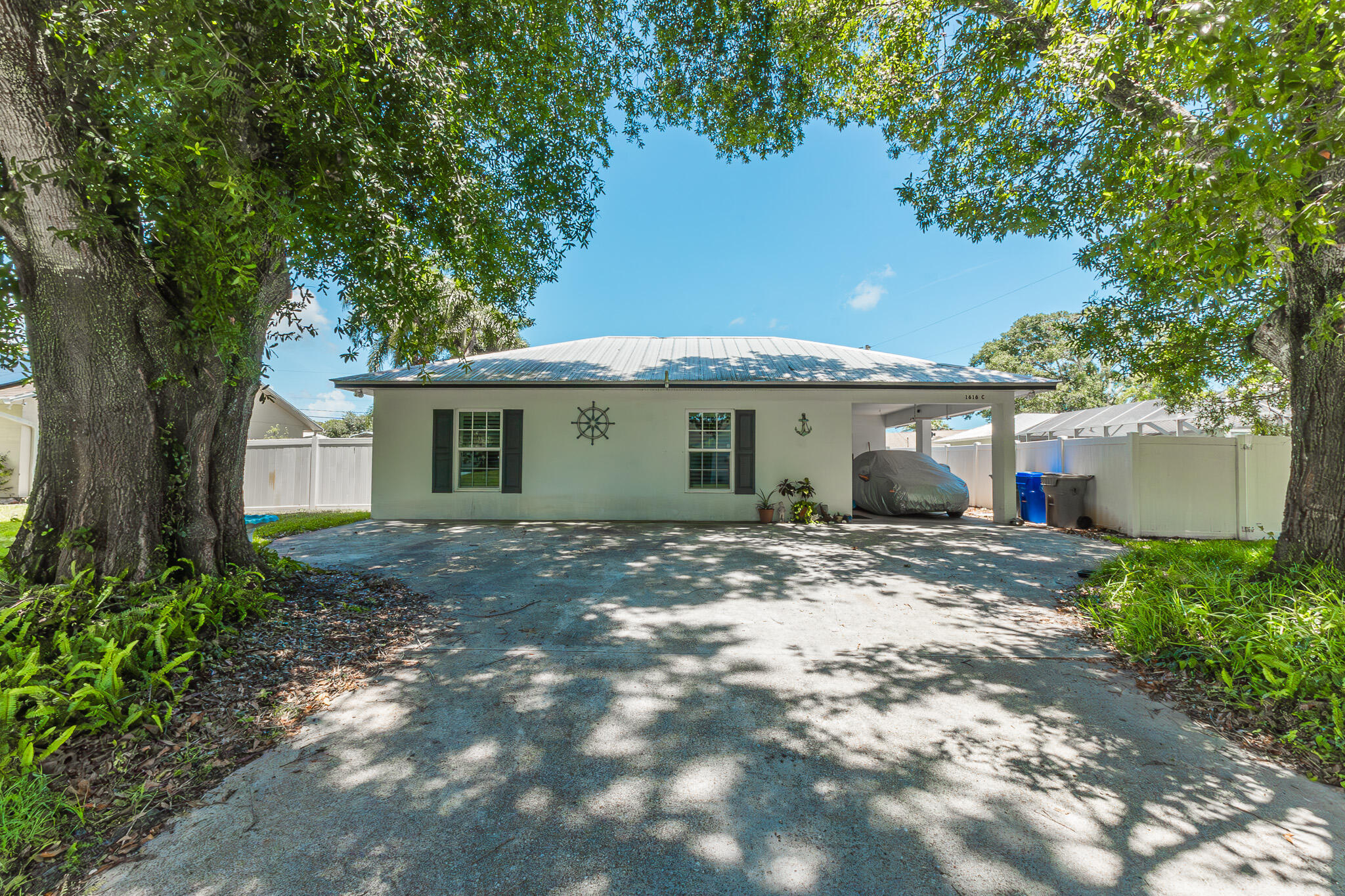 1616 SW 20th St Street SW