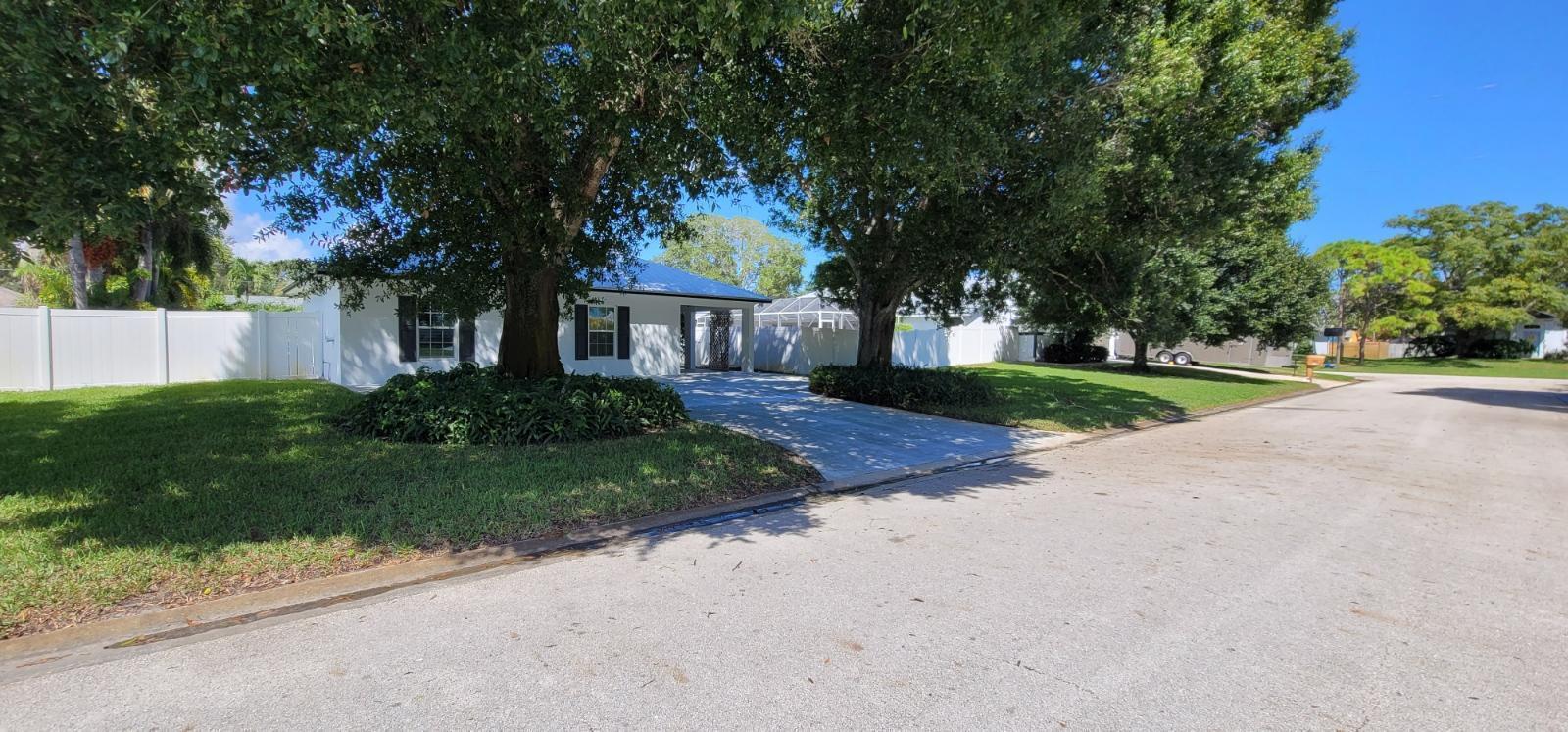 1616 SW 20th St Street SW