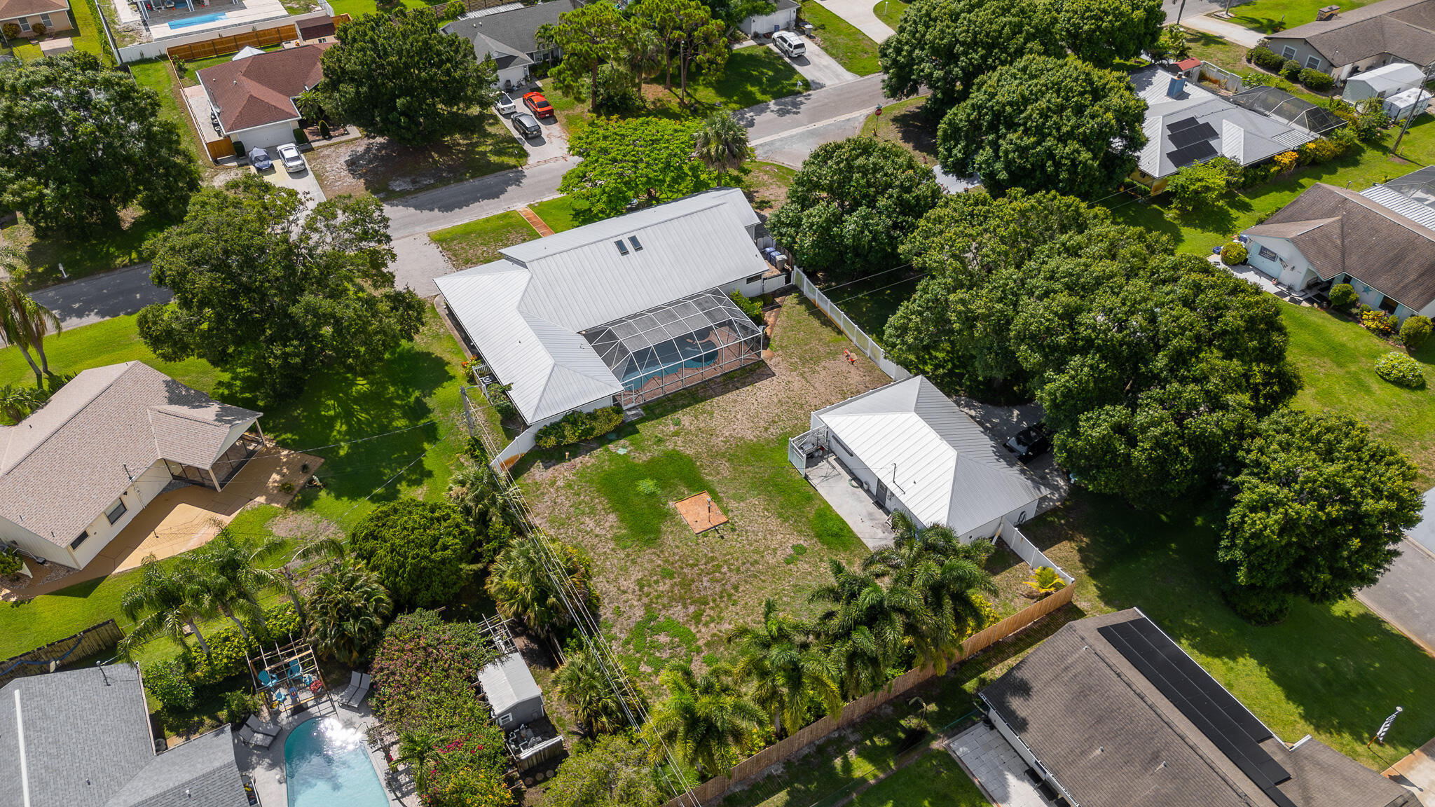 1616 SW 20th St Street SW