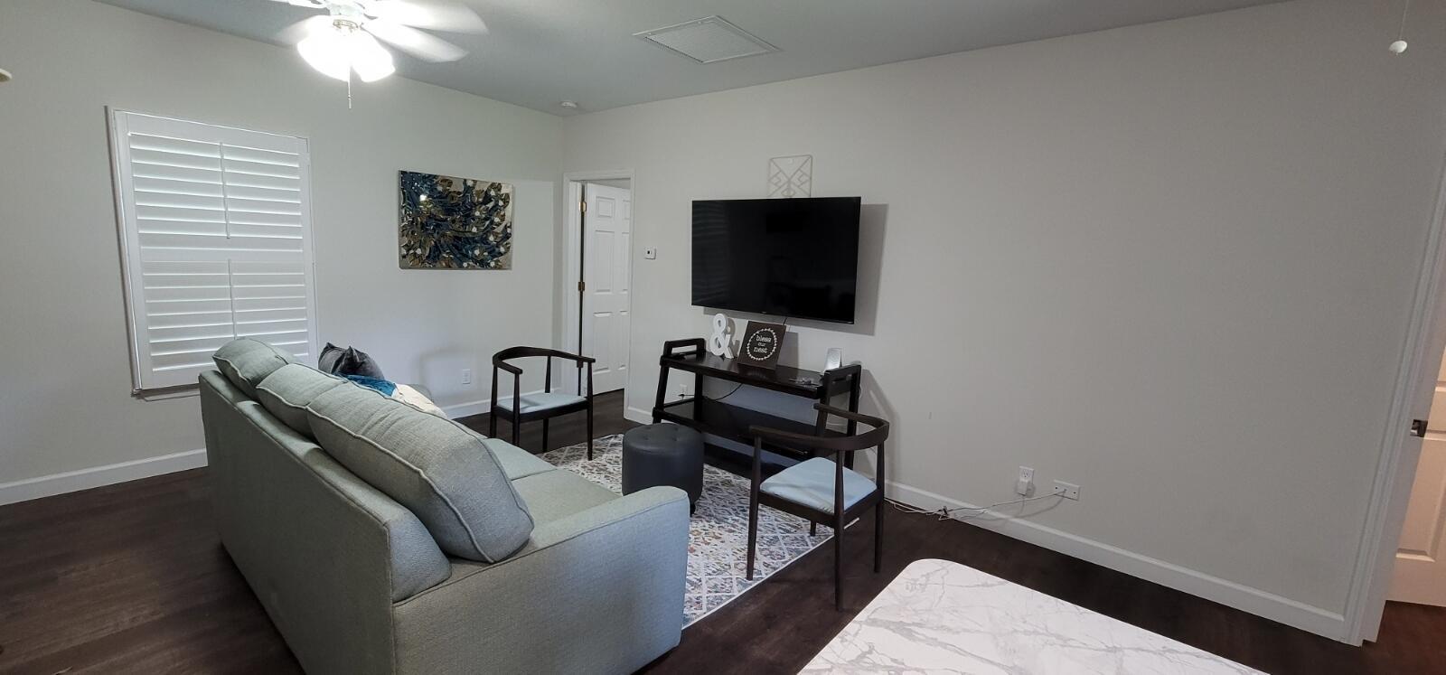 1616 SW 20th St Street SW