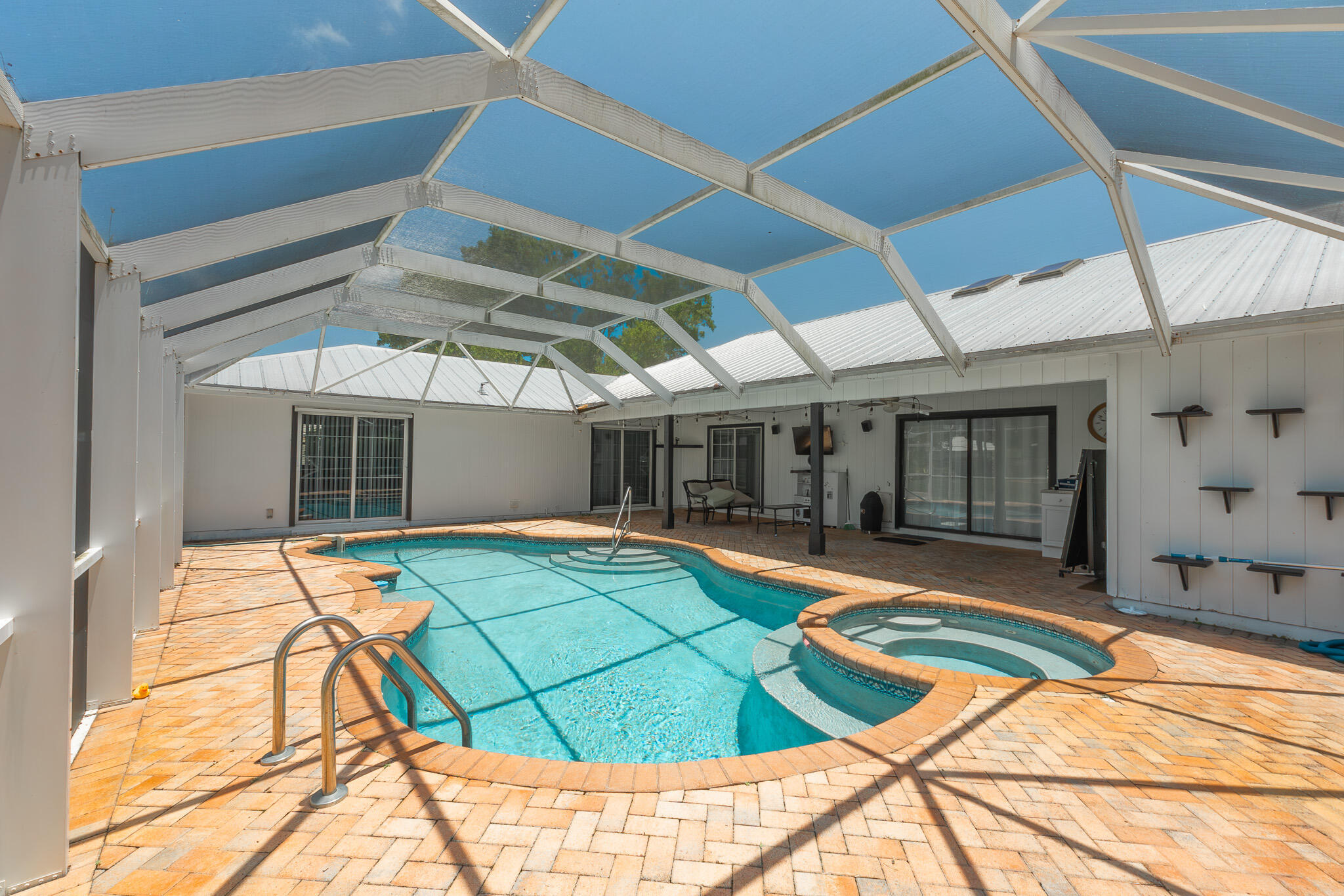 1616 SW 20th St Street SW