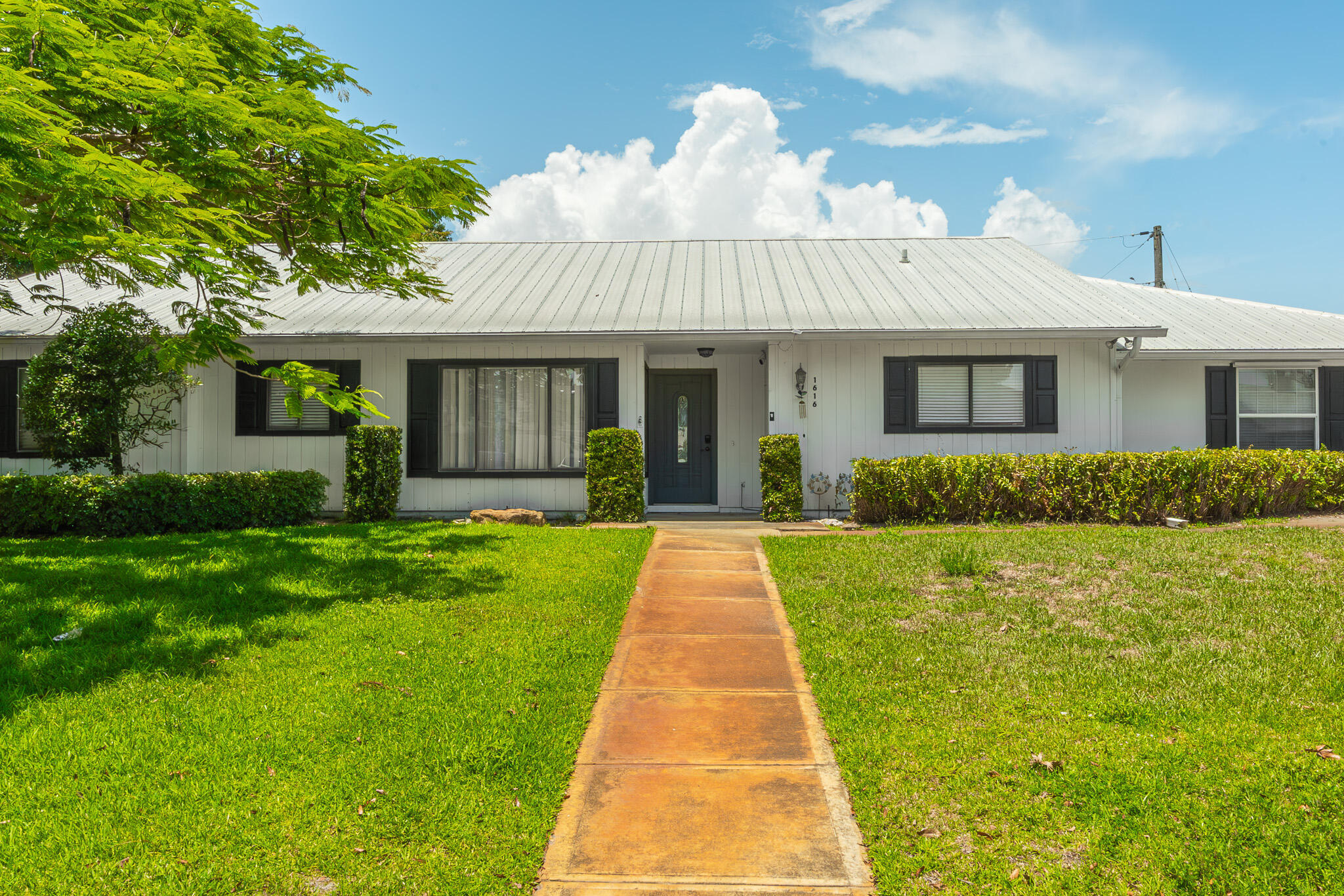 1616 SW 20th St Street SW