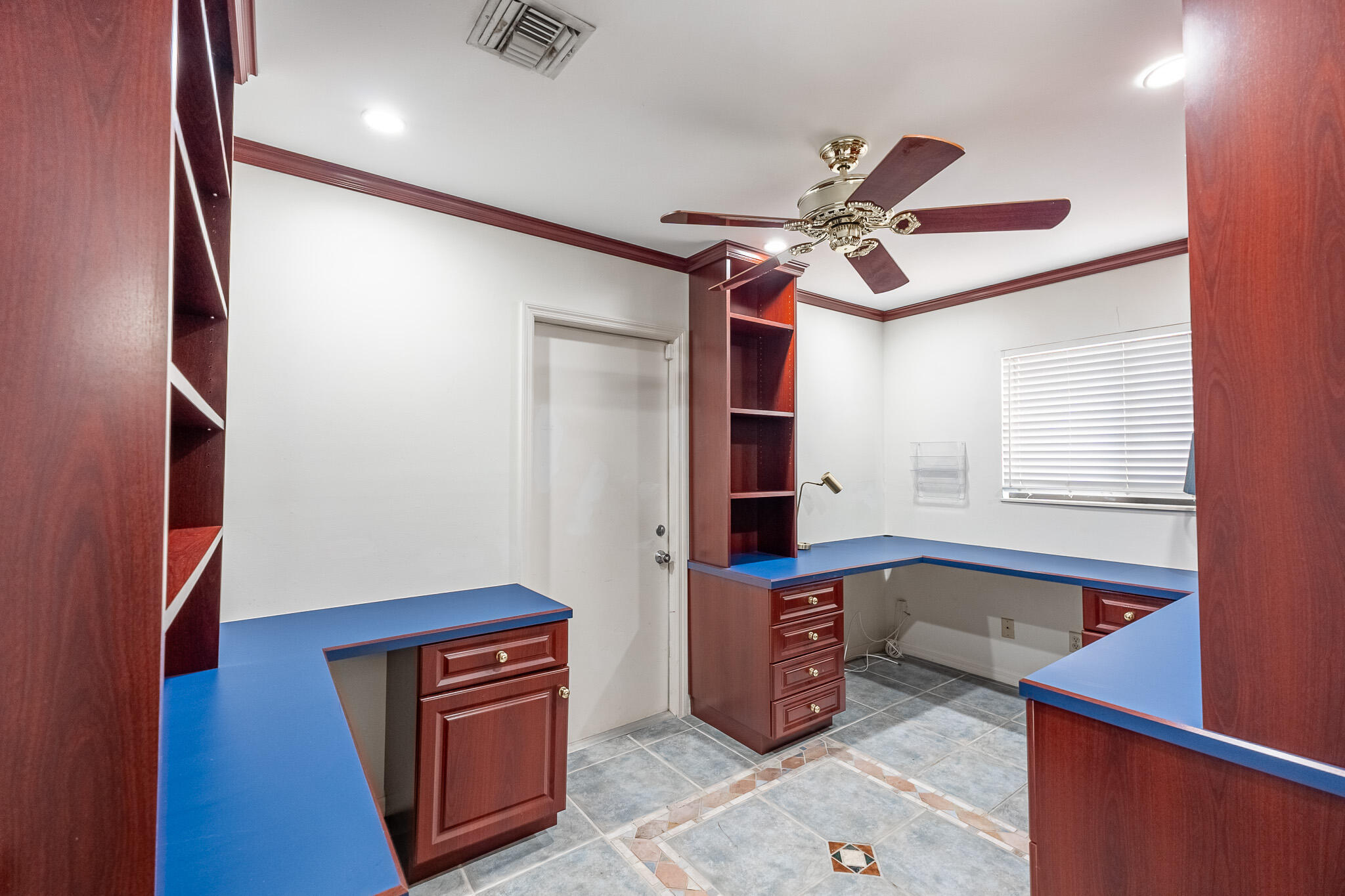 1616 SW 20th St Street SW