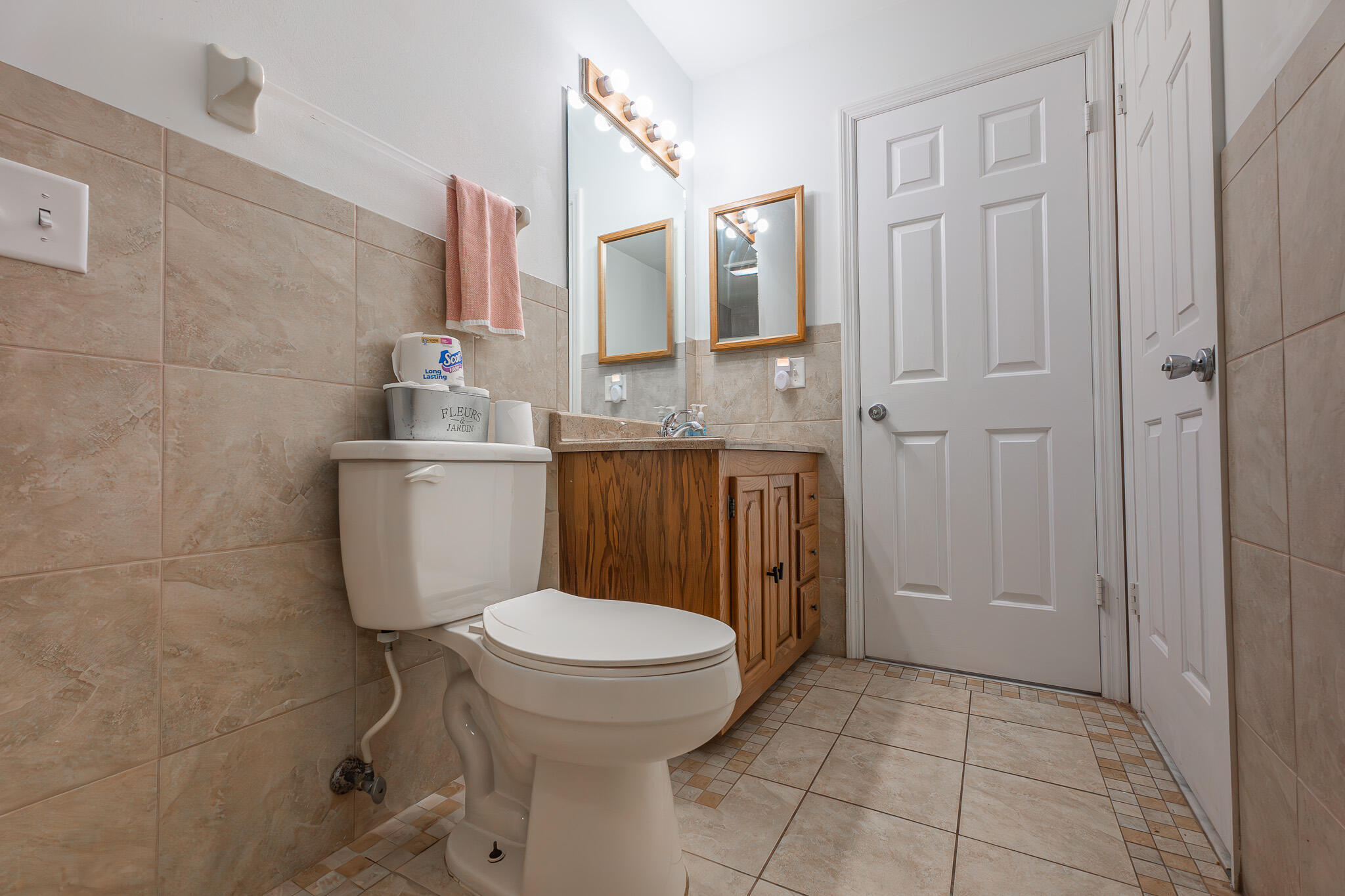 1616 SW 20th St Street SW
