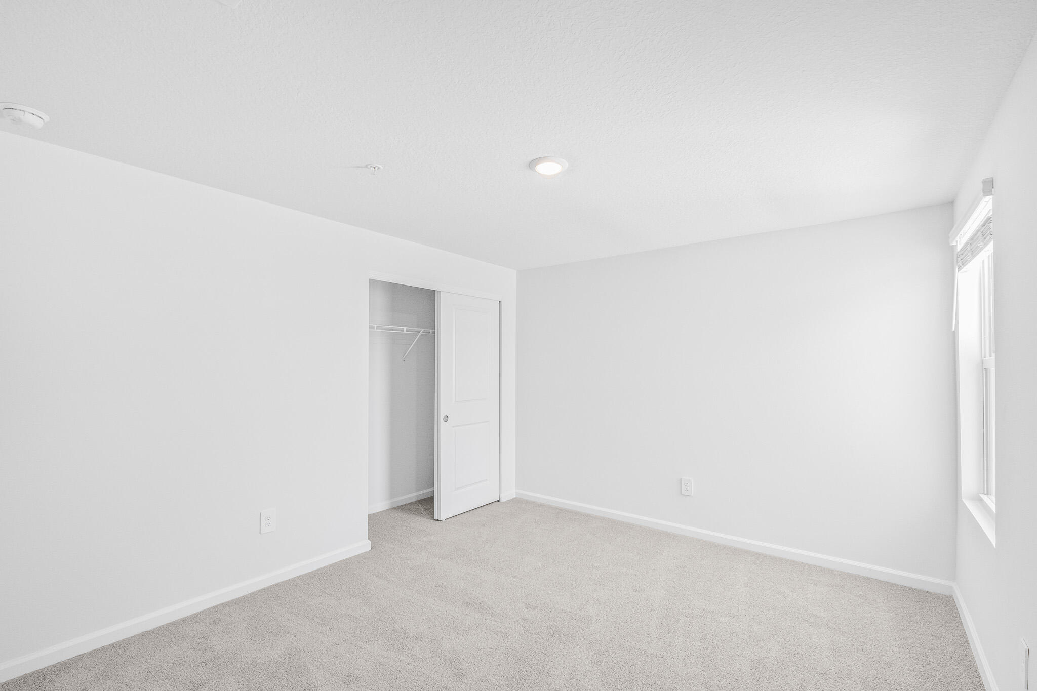 587 Salisbury Circle