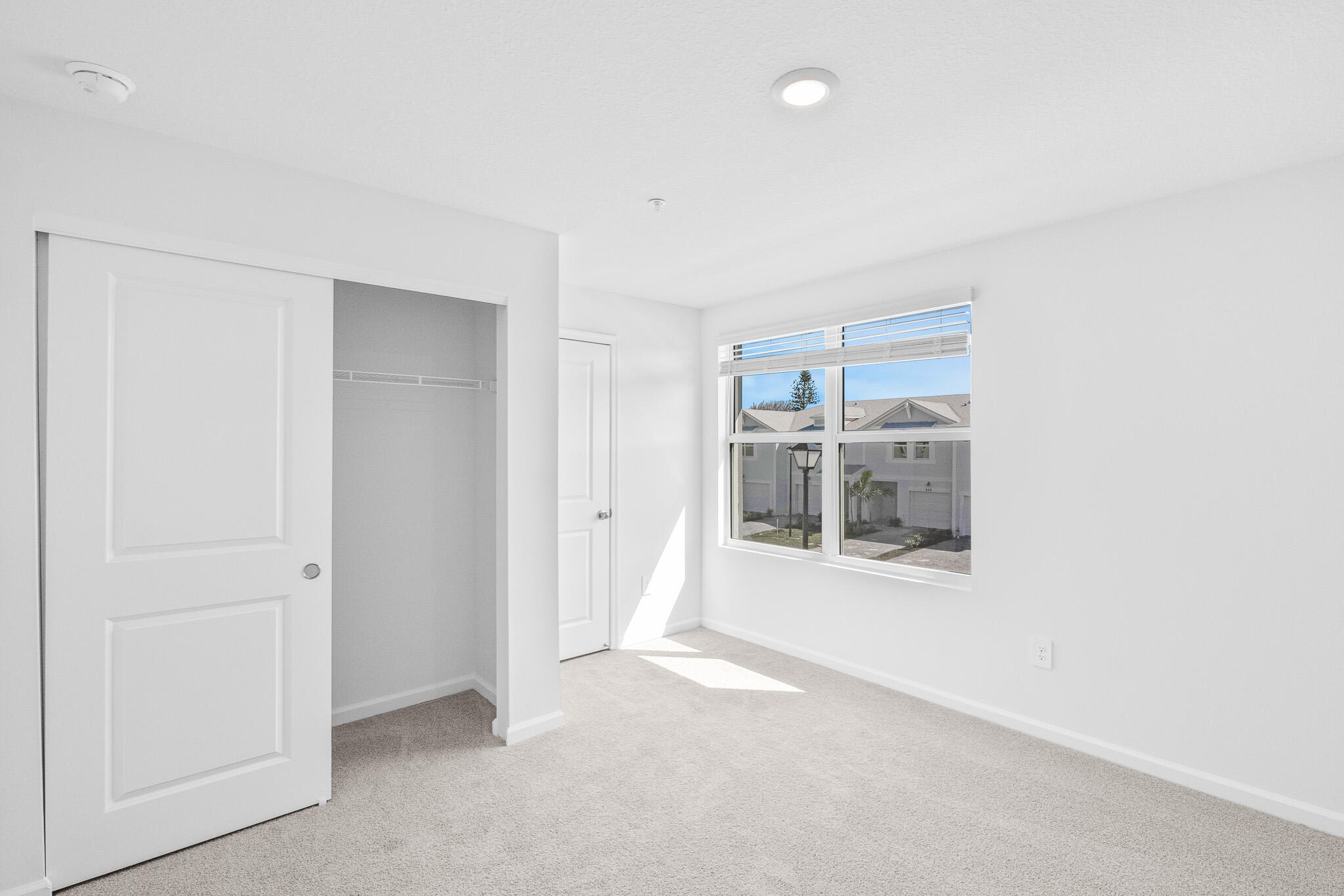 587 Salisbury Circle