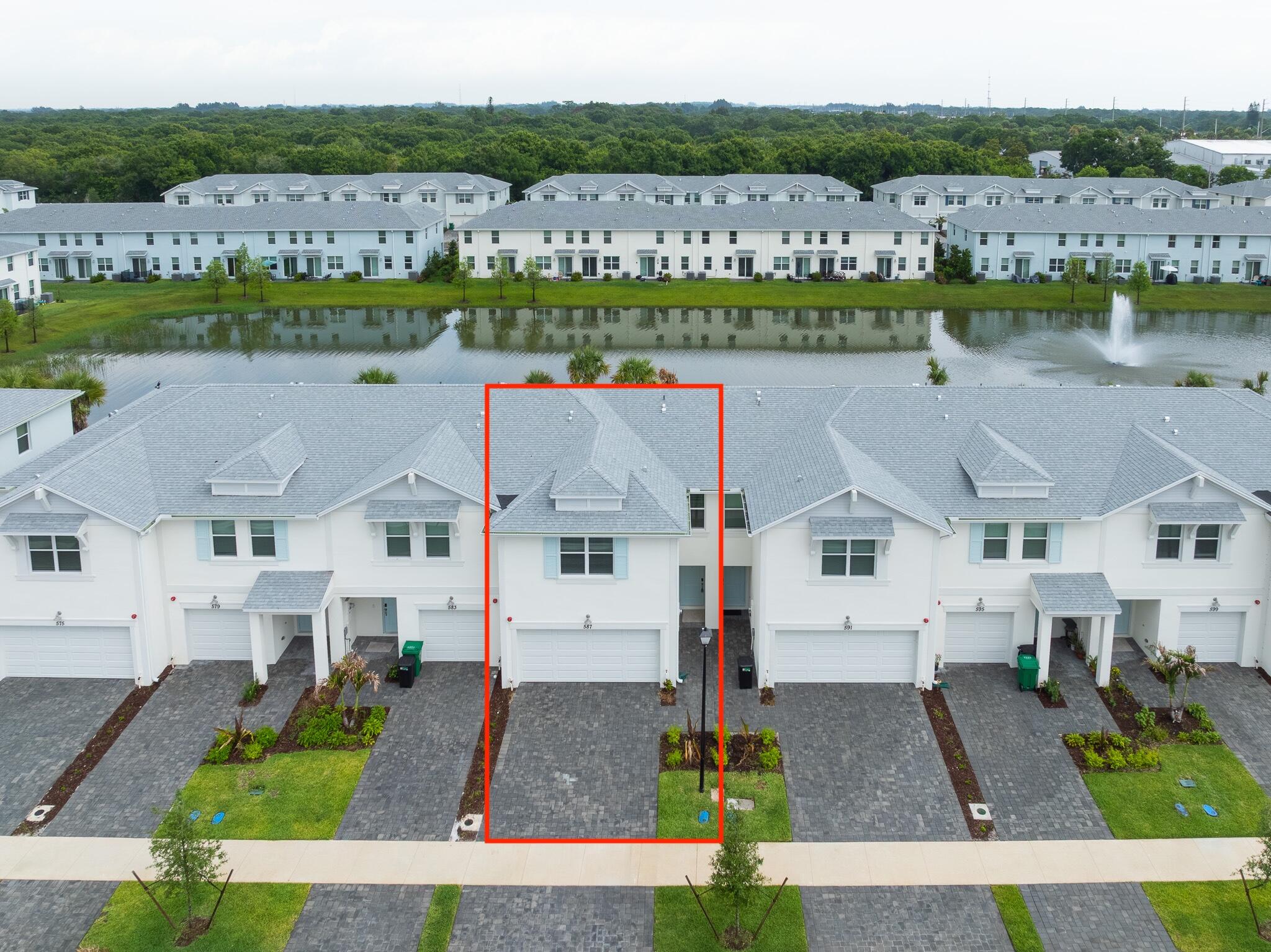 587 Salisbury Circle