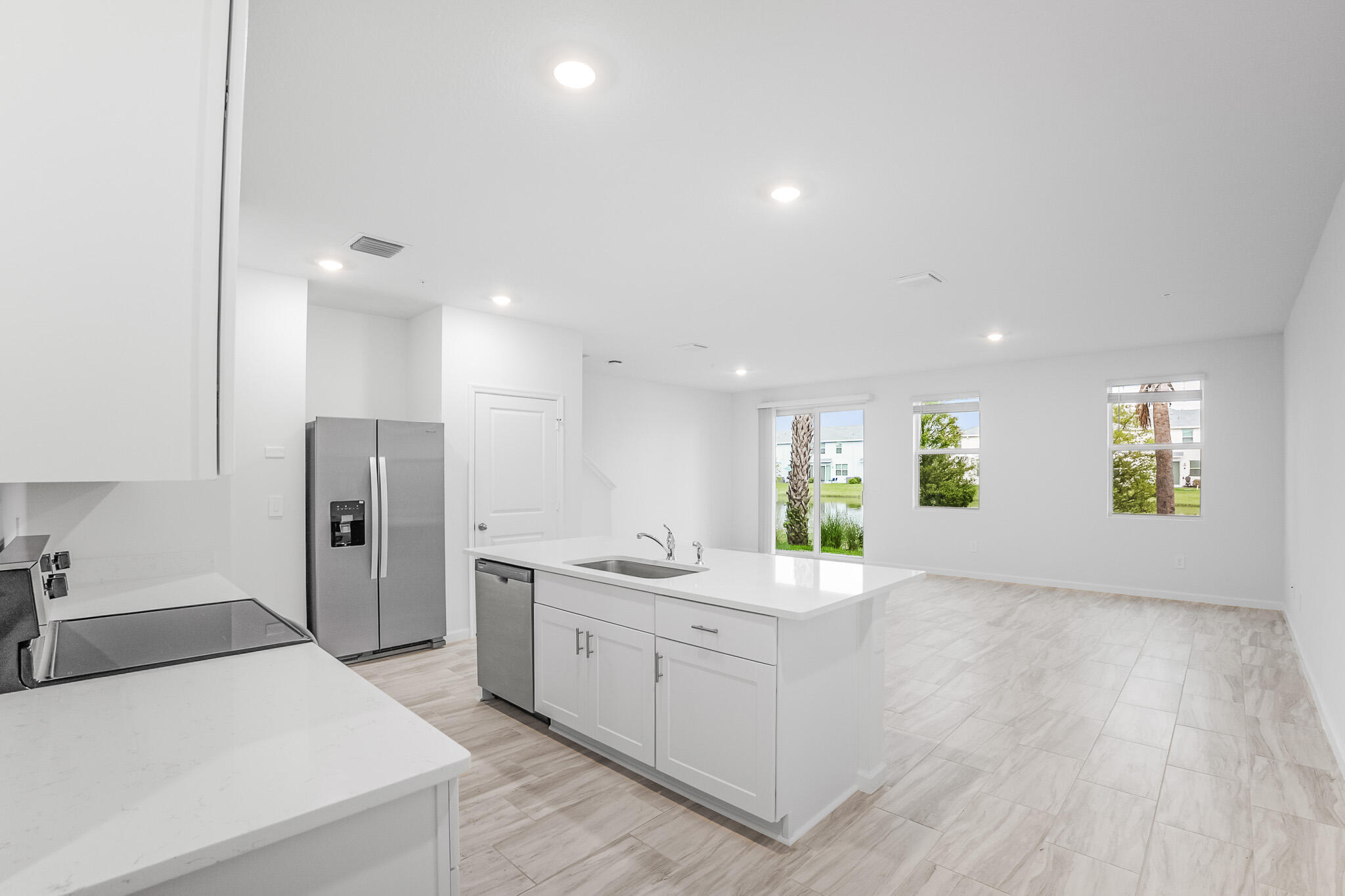 587 Salisbury Circle