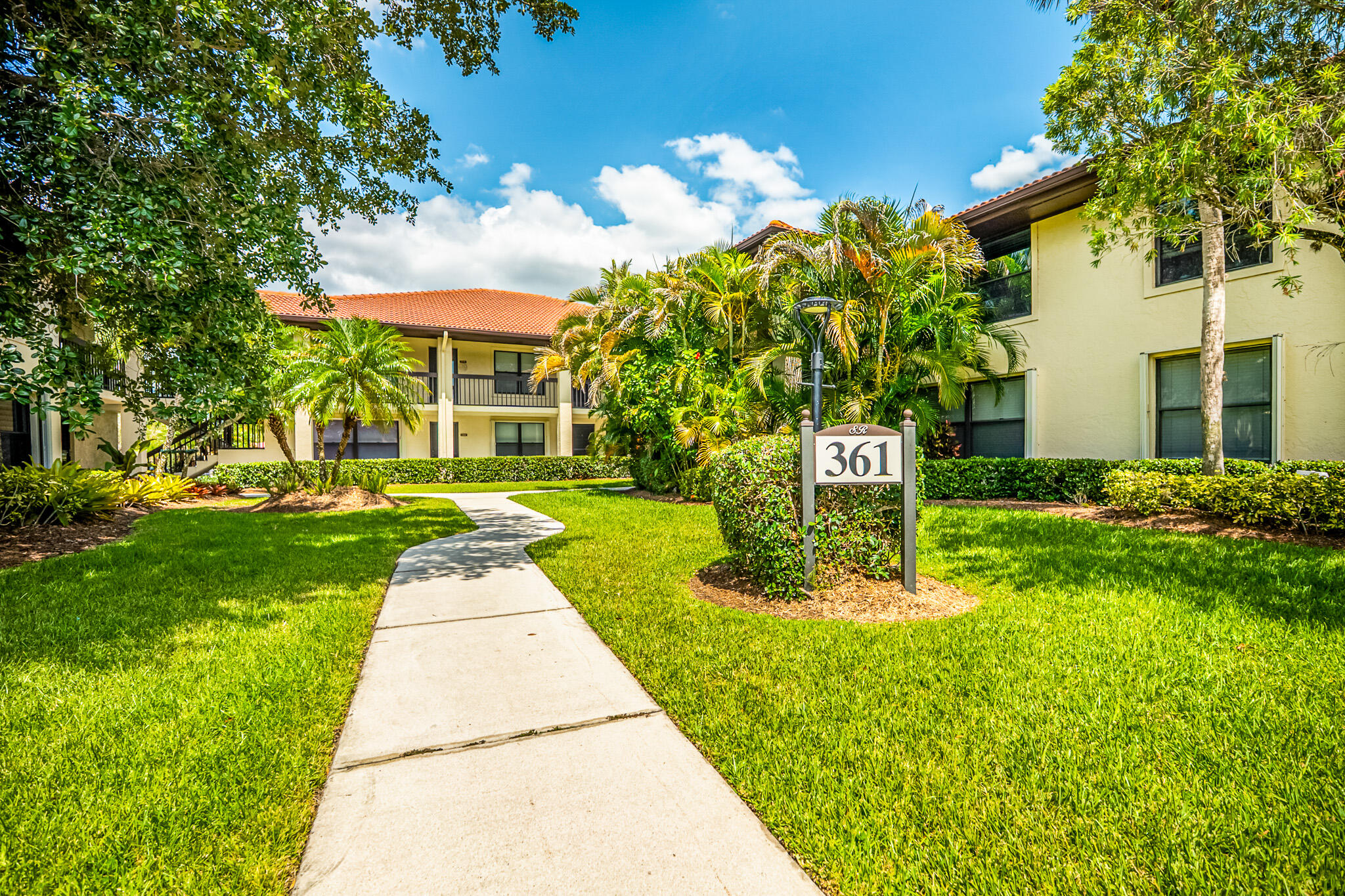 361 SW South River Drive 101