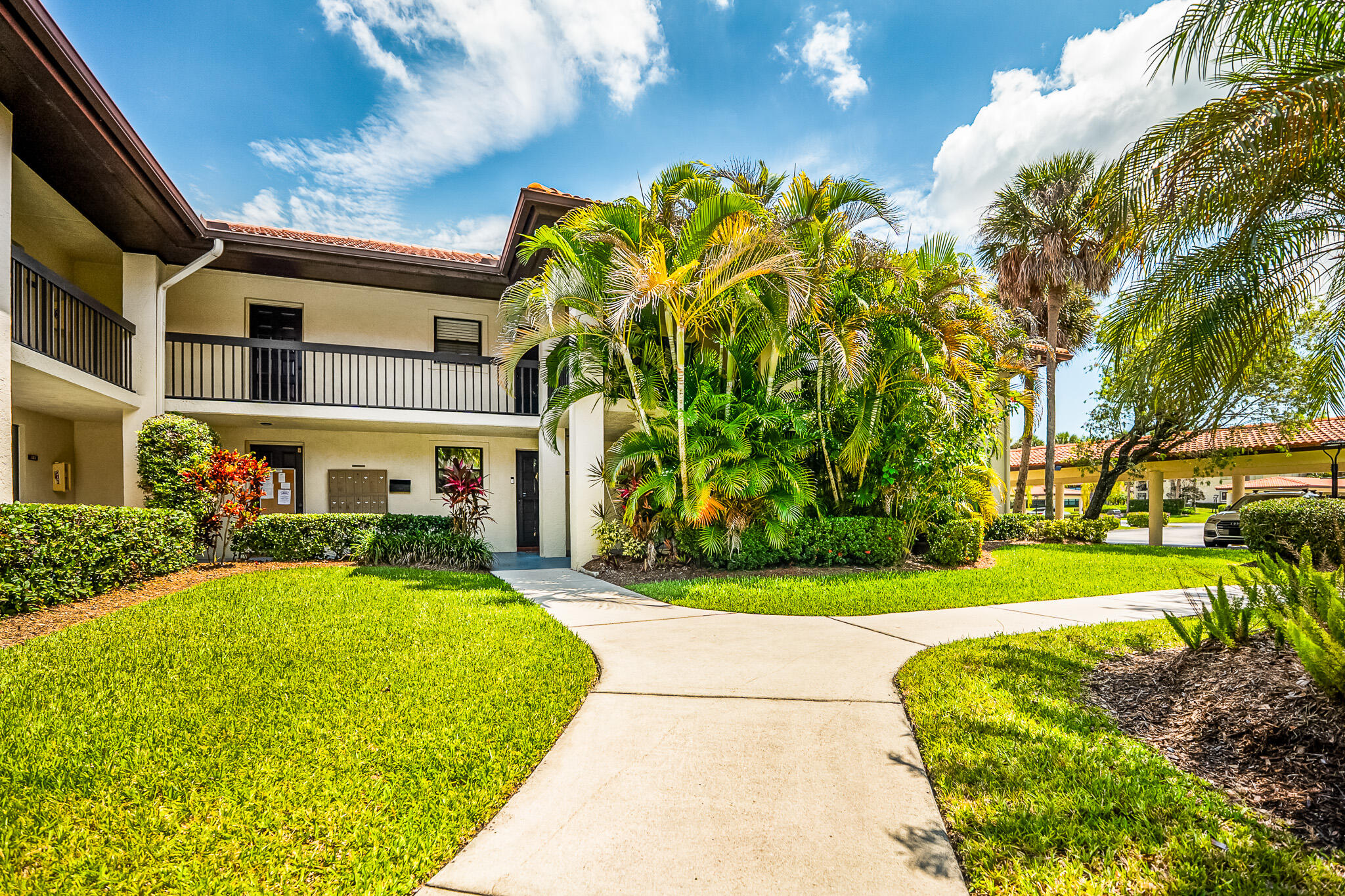 361 SW South River Drive 101