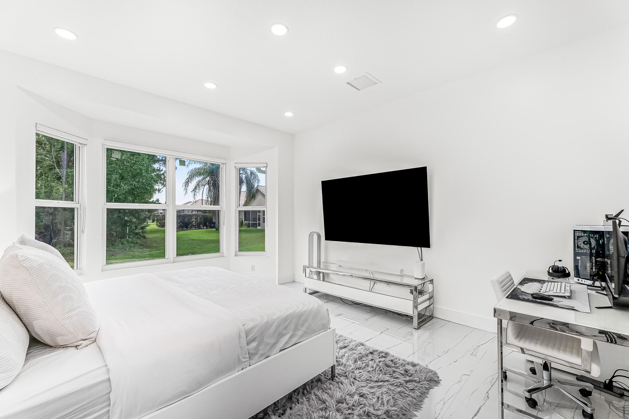 623 SW Lake Charles Circle, Port St. Lucie