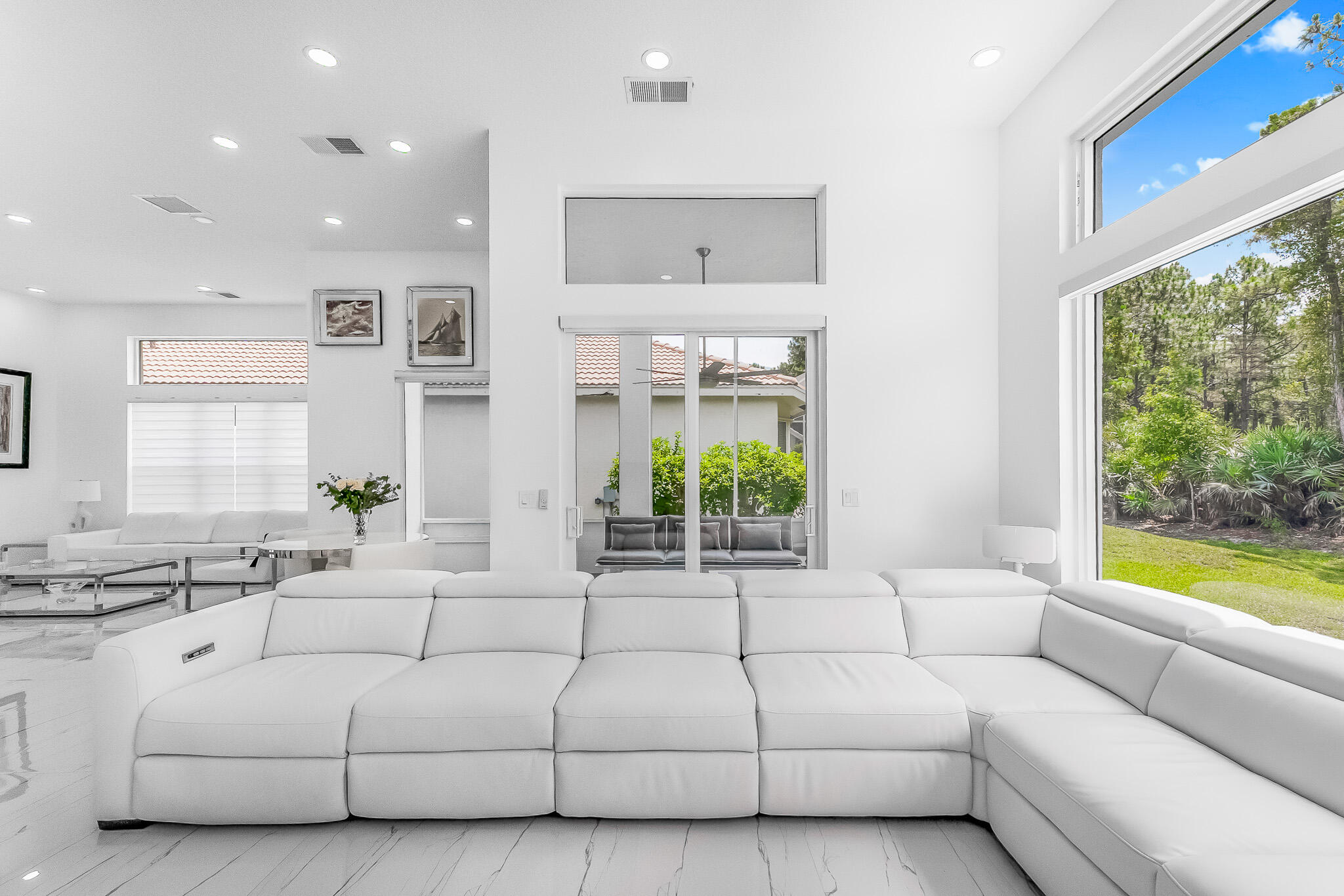 623 SW Lake Charles Circle, Port St. Lucie