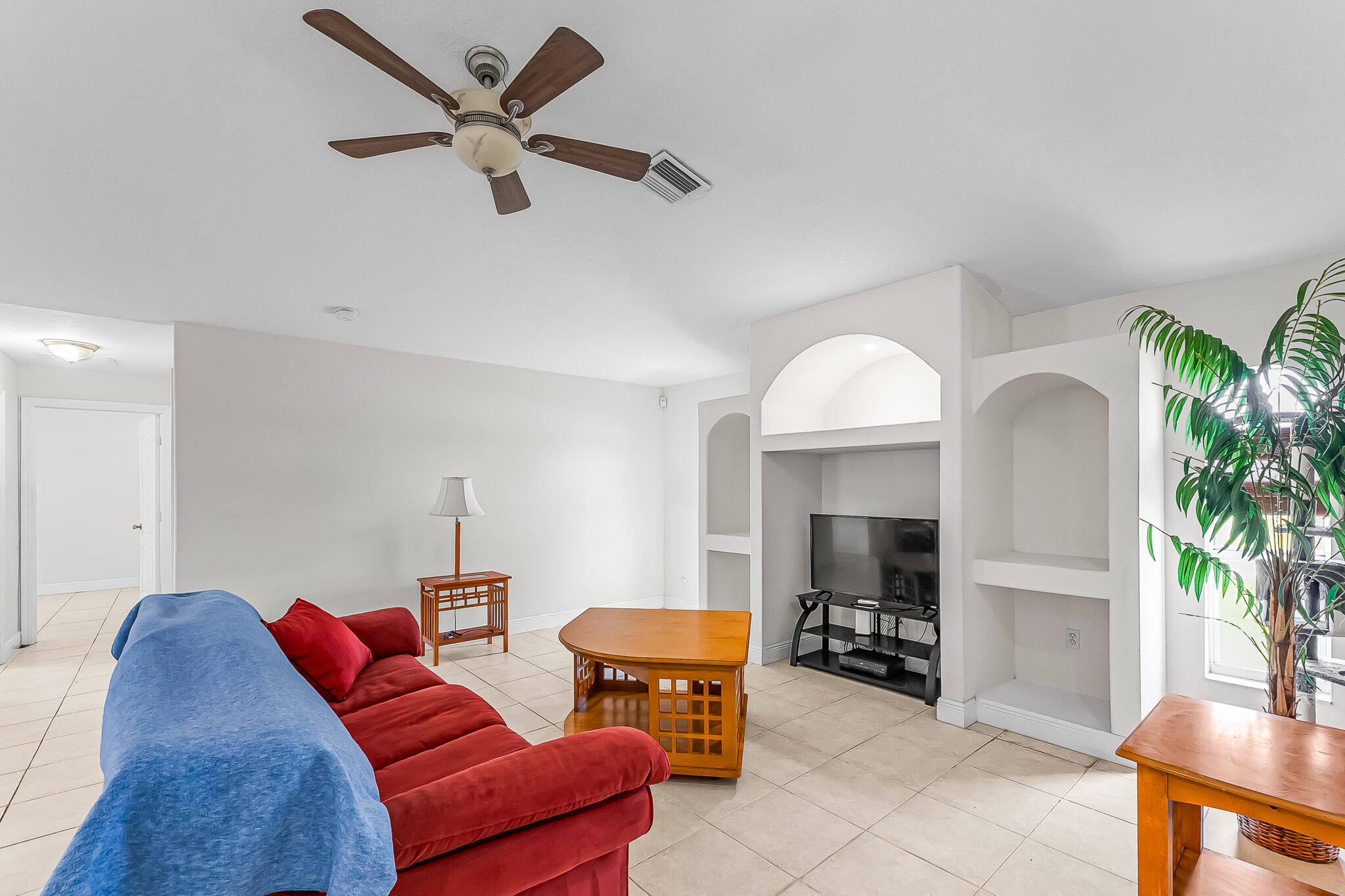524 SE Nome Drive, Port St. Lucie