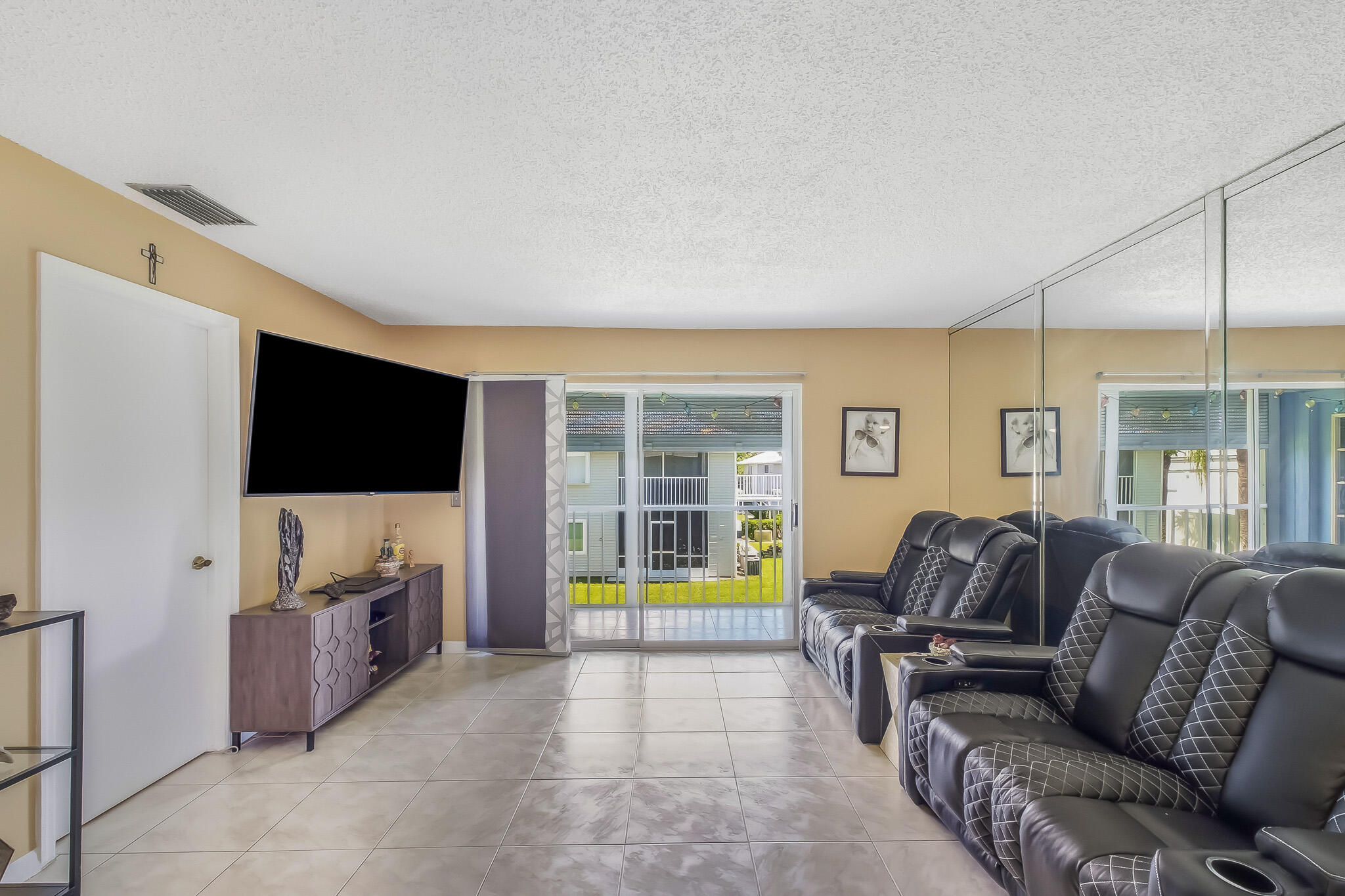 191 SE Village Drive 191, Port St. Lucie Unit: 191