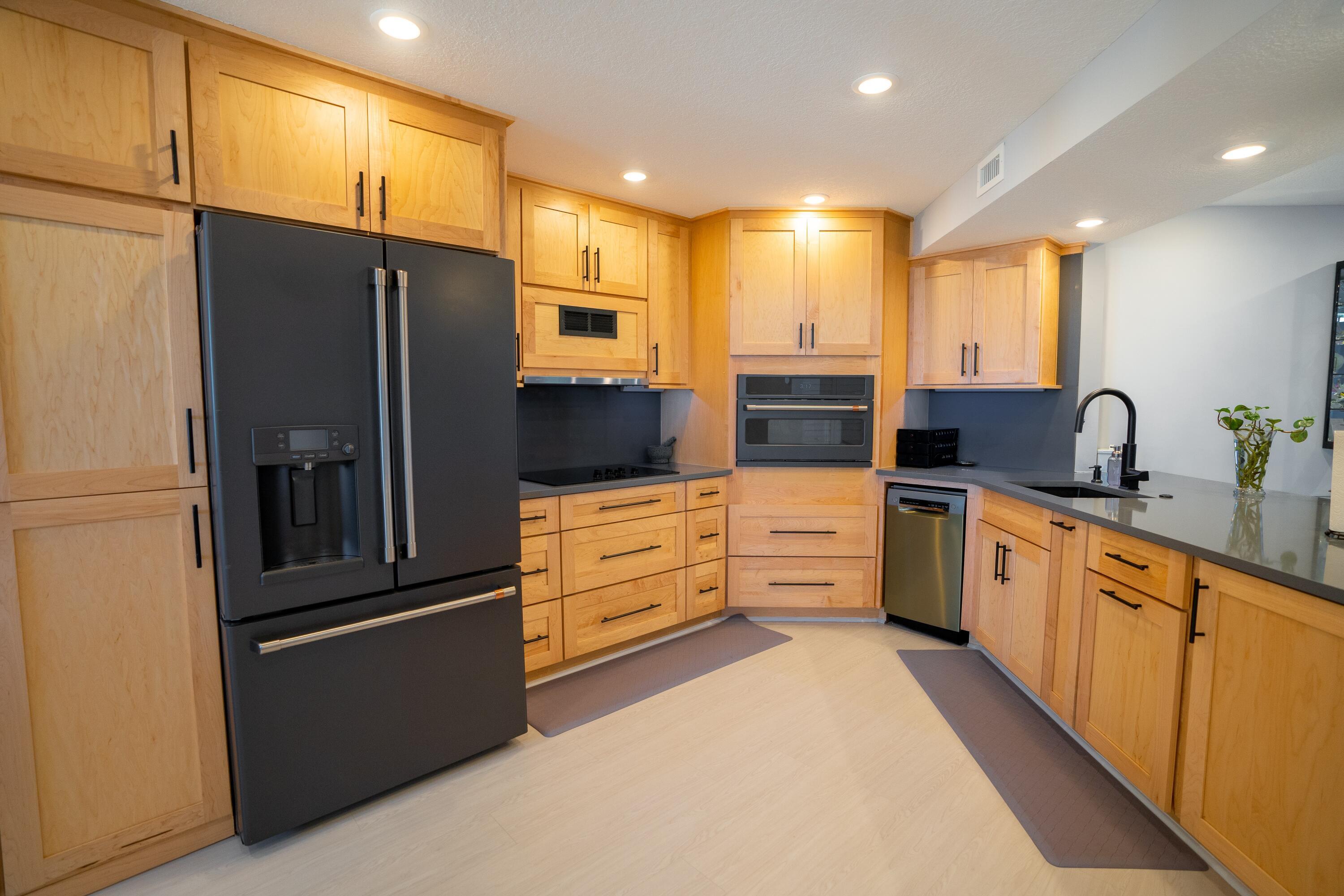9500 S Ocean Drive 1208