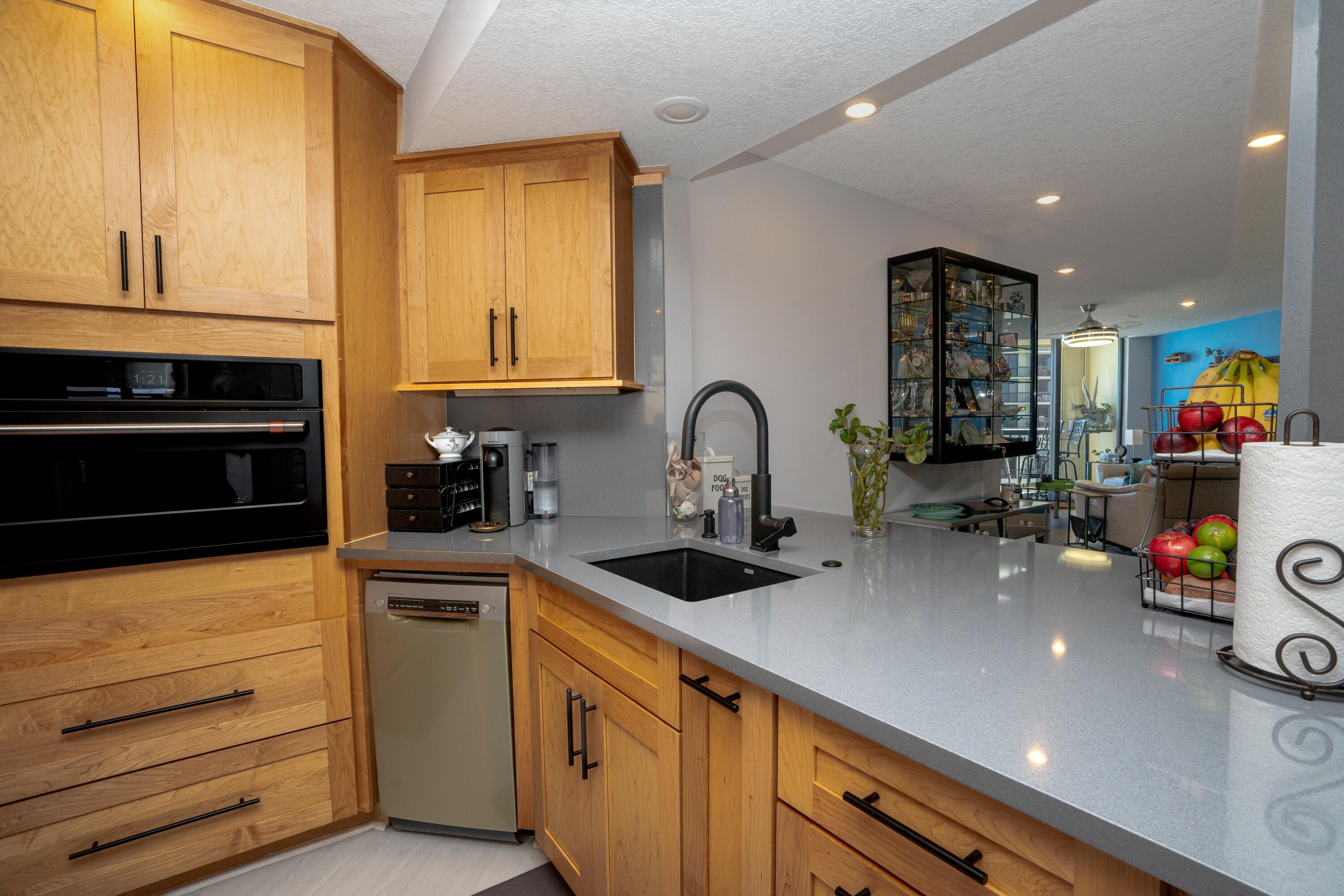 9500 S Ocean Drive 1208