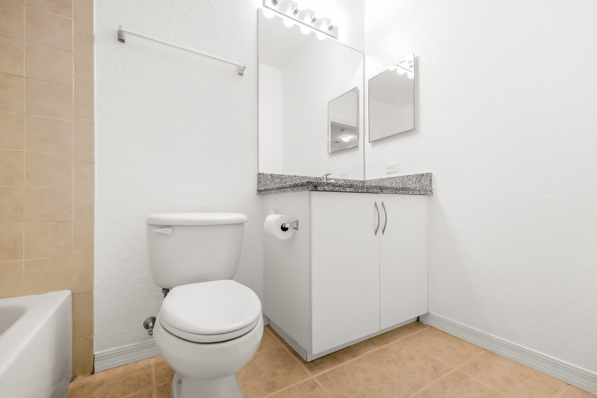 140 SW PEACOCK Boulevard 21-202, Port St. Lucie Unit: 21-202
