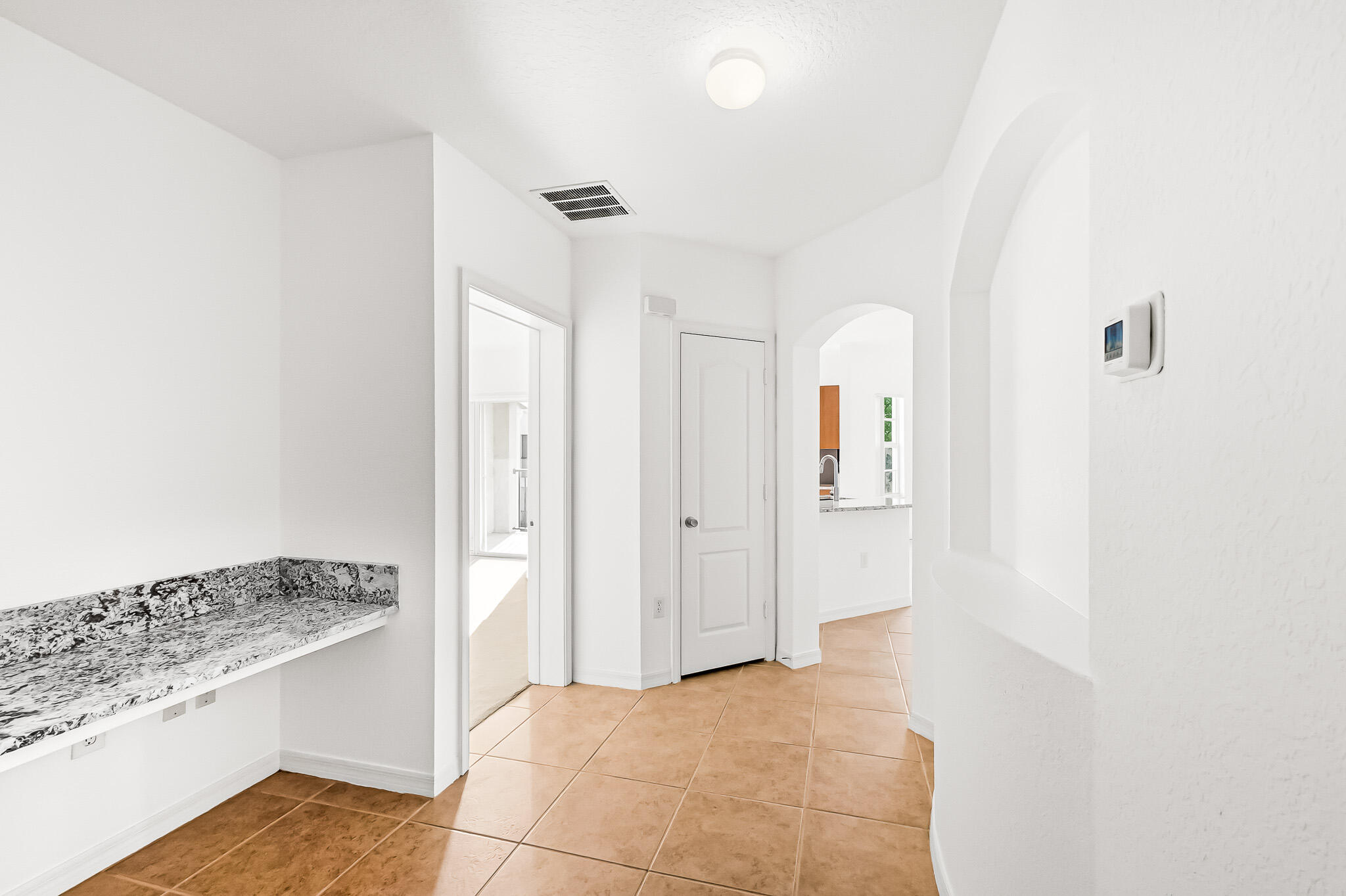 140 SW PEACOCK Boulevard 21-202, Port St. Lucie Unit: 21-202
