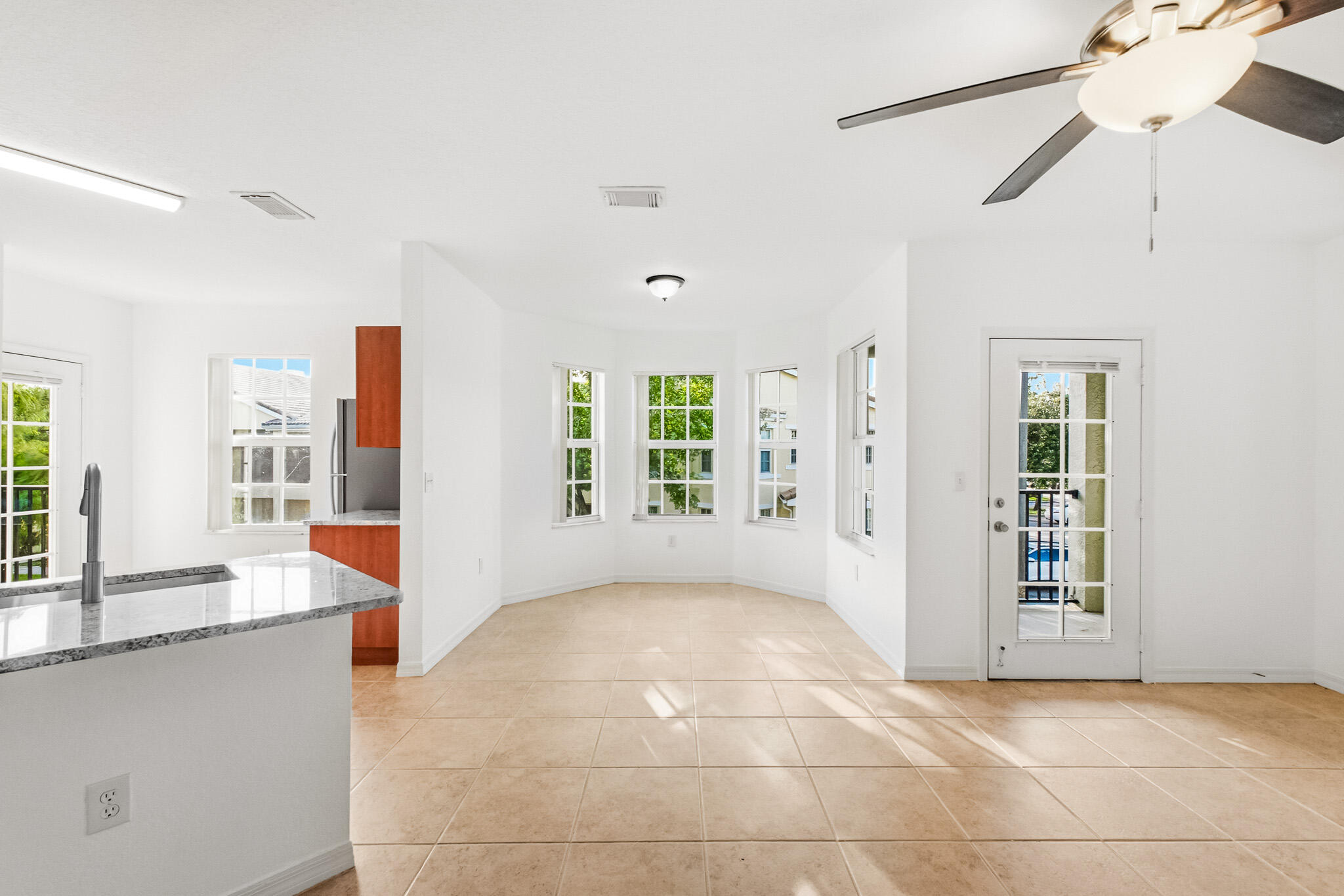 140 SW PEACOCK Boulevard 21-202, Port St. Lucie Unit: 21-202