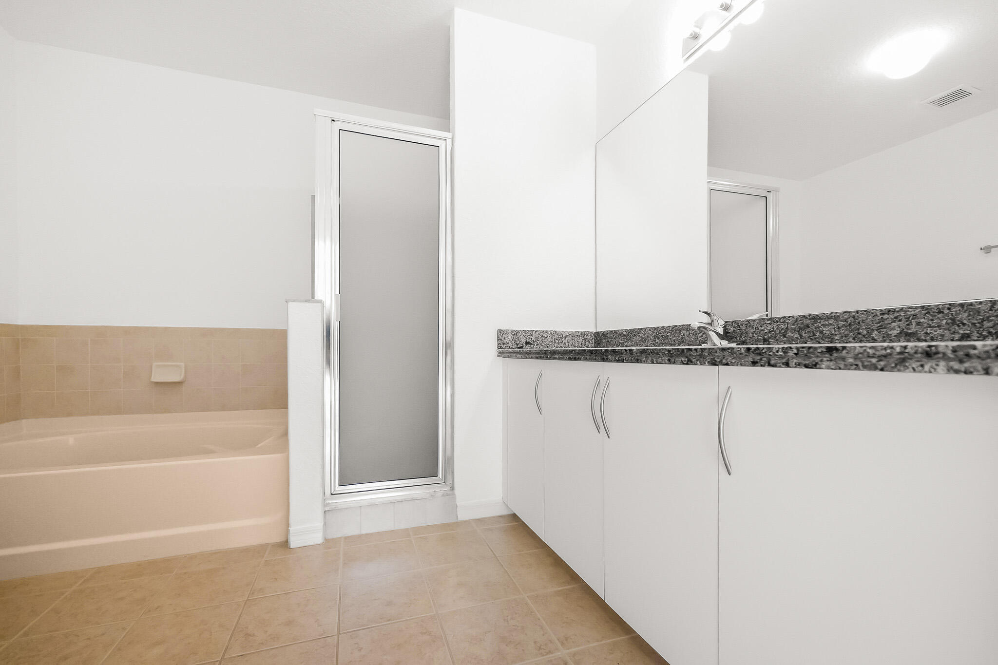 140 SW PEACOCK Boulevard 21-202, Port St. Lucie Unit: 21-202