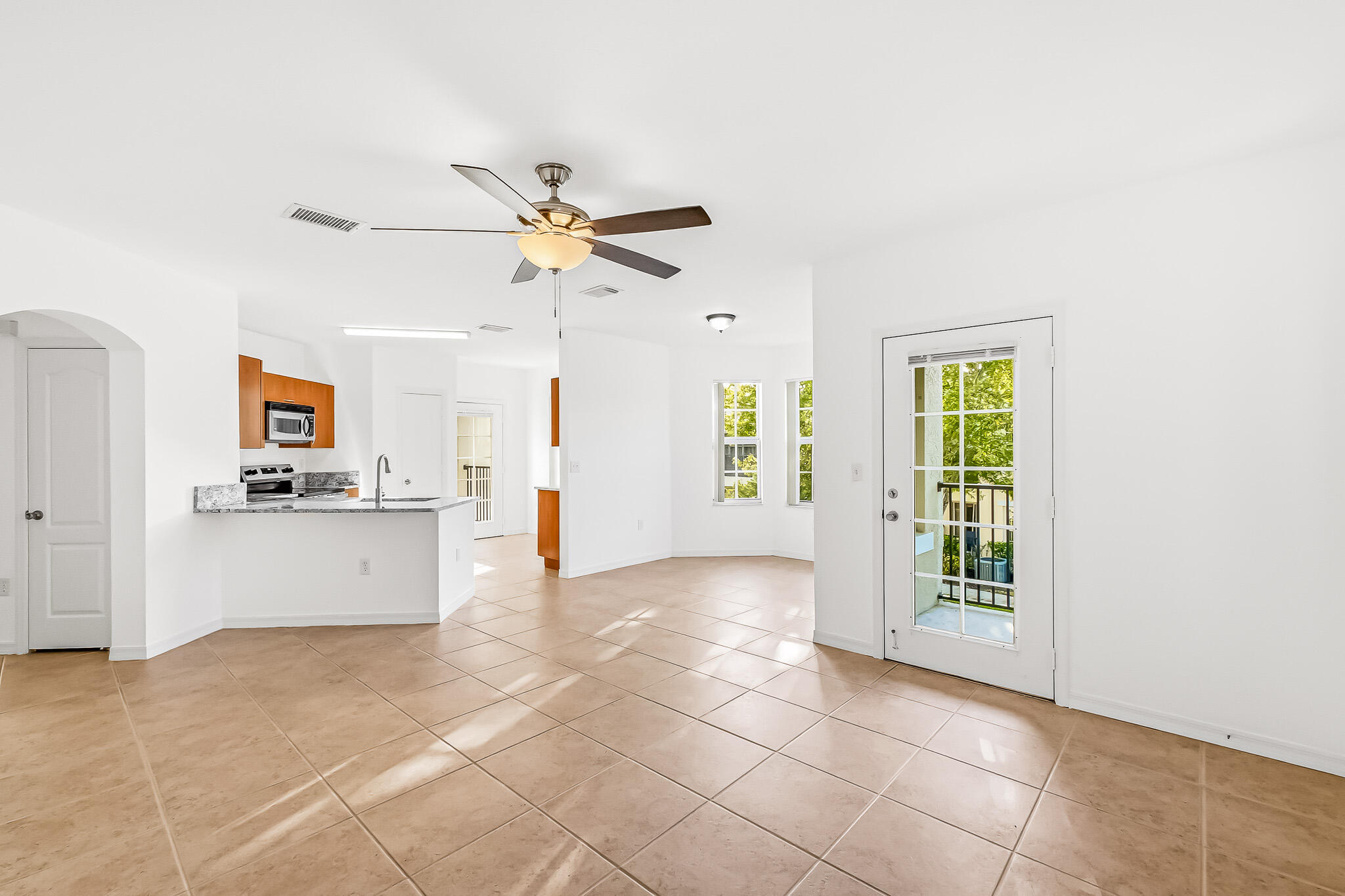 140 SW Peacock Boulevard 21-202, Port St. Lucie Unit: 21-202