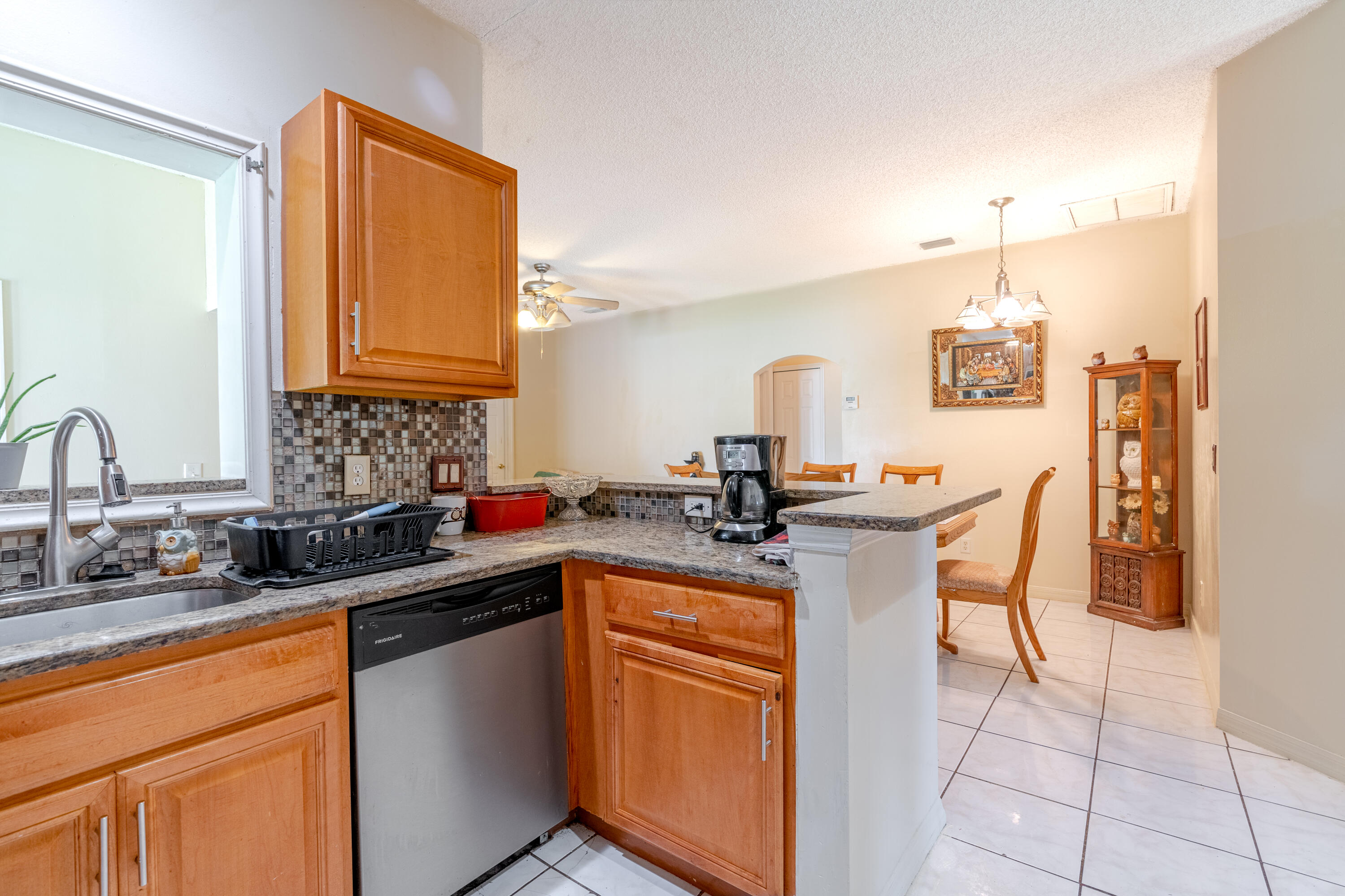 2128 SE Broward Terrace