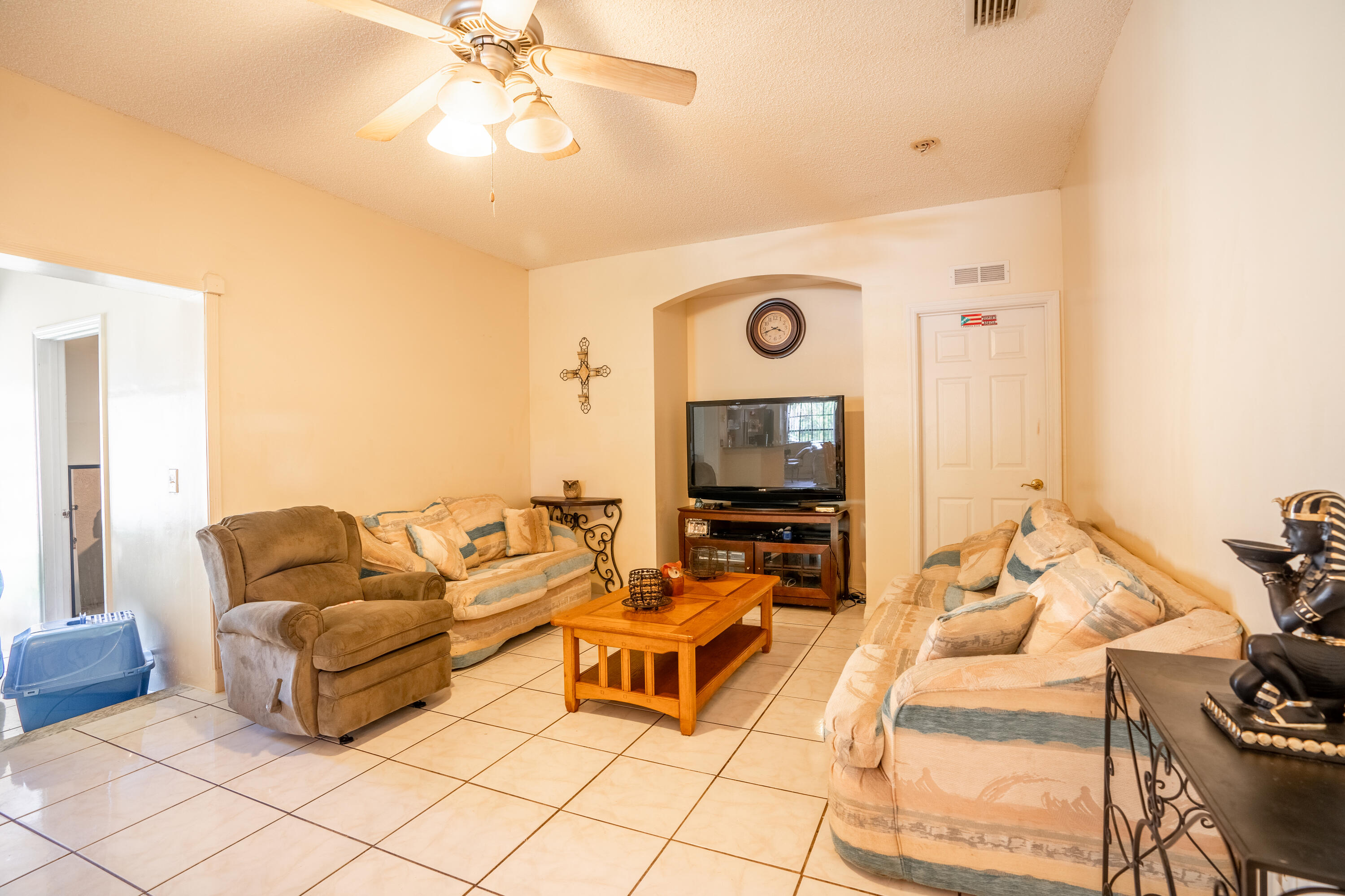 2128 SE Broward Terrace